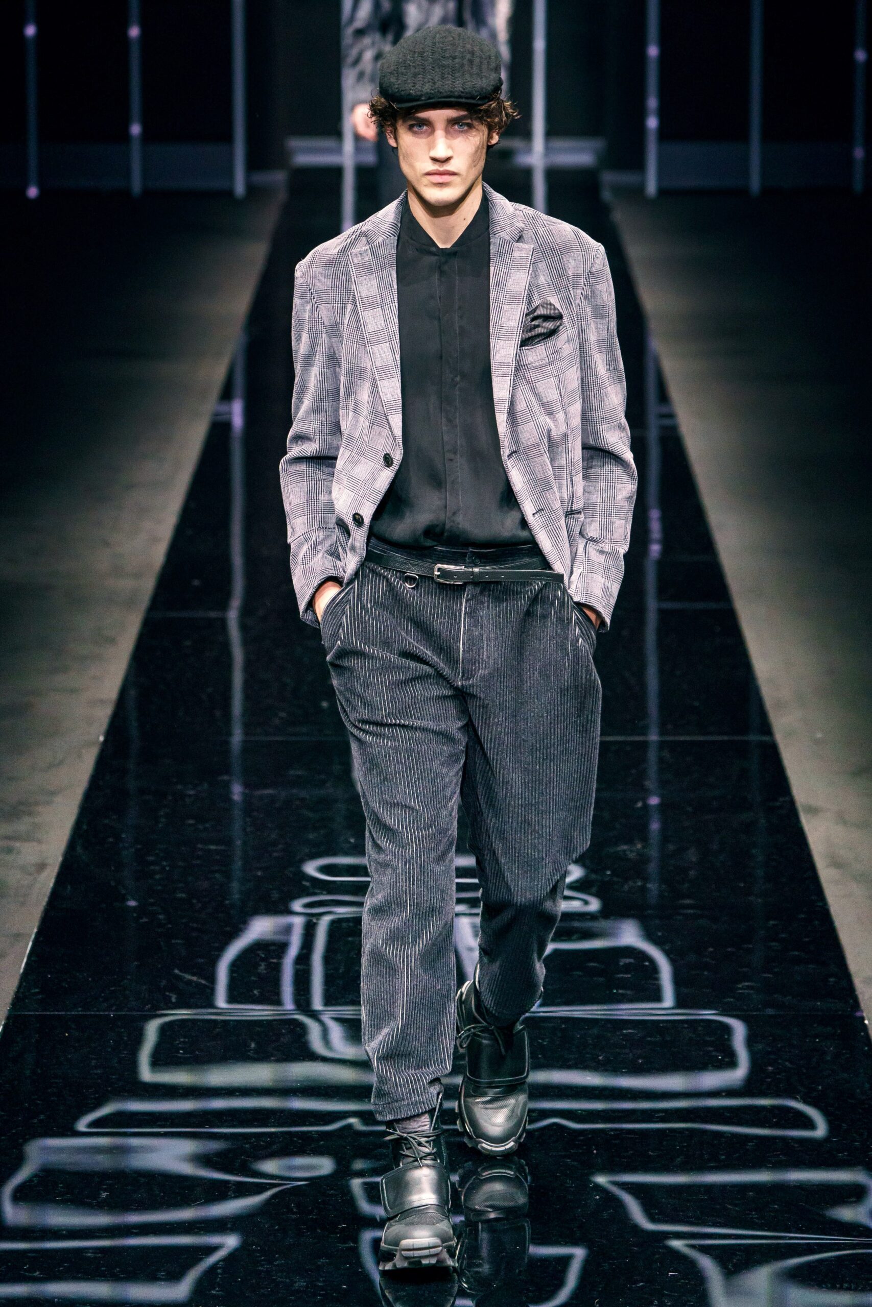 Emporio Armani F/W 19 Menswear Look 31