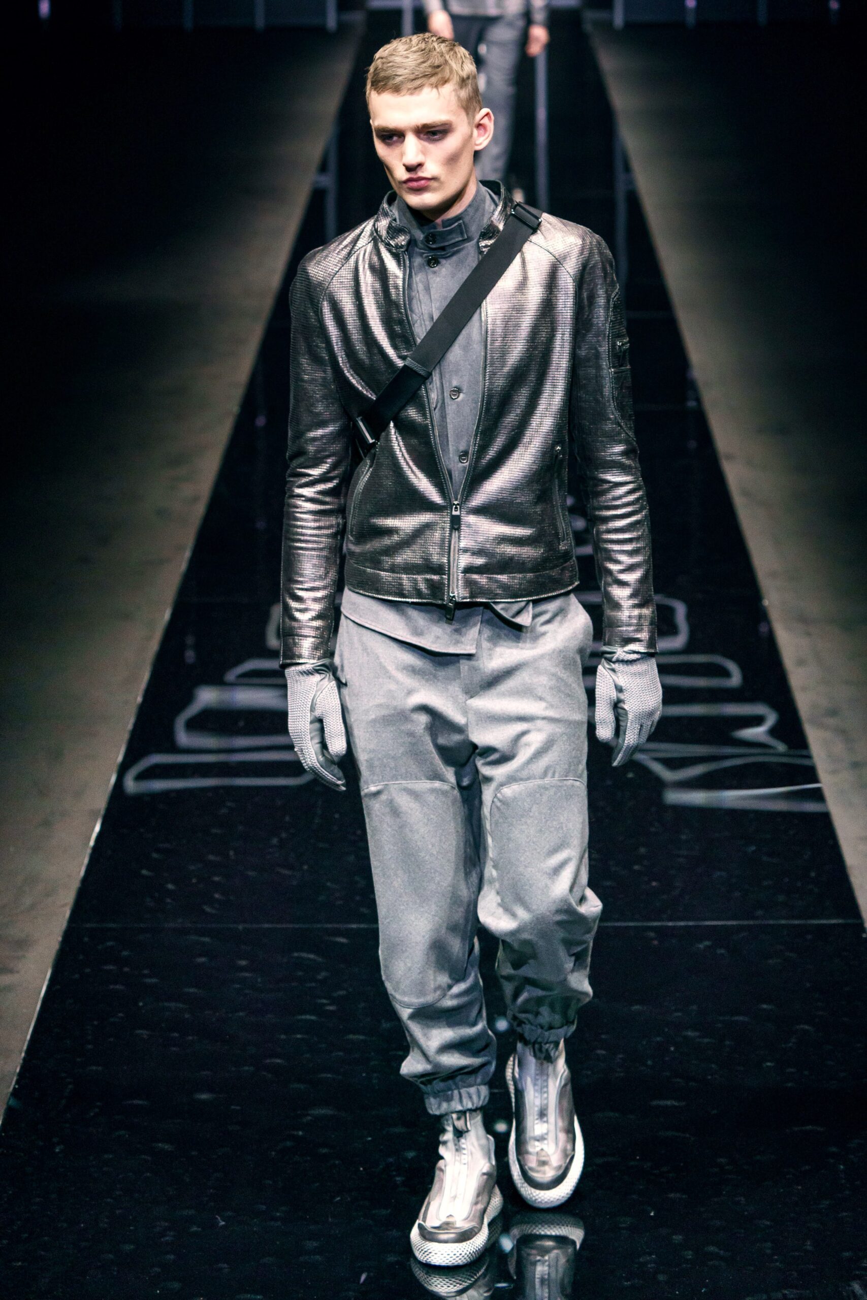 Emporio Armani F/W 19 Menswear Look 33