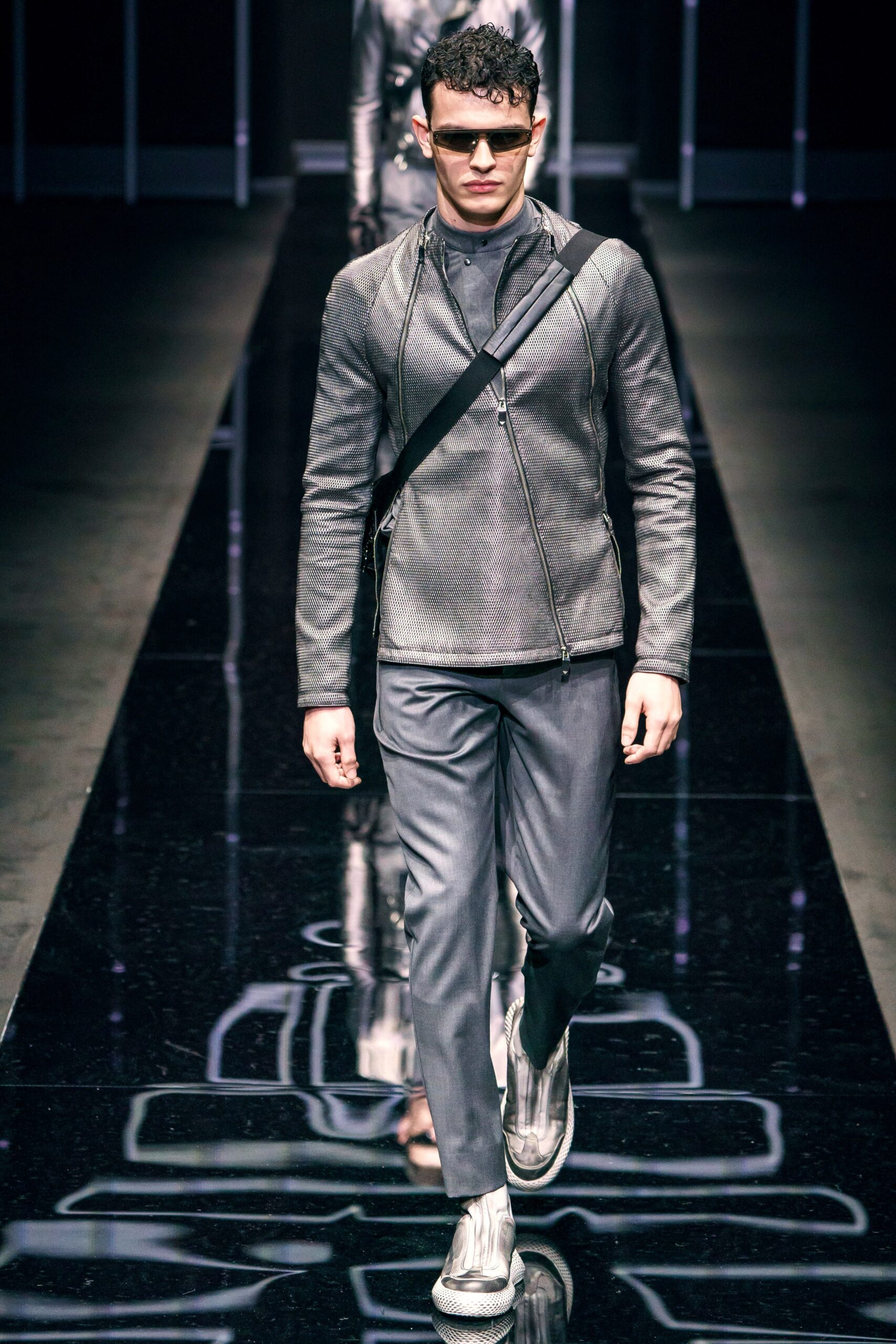 Emporio Armani F/W 19 Menswear Look 34