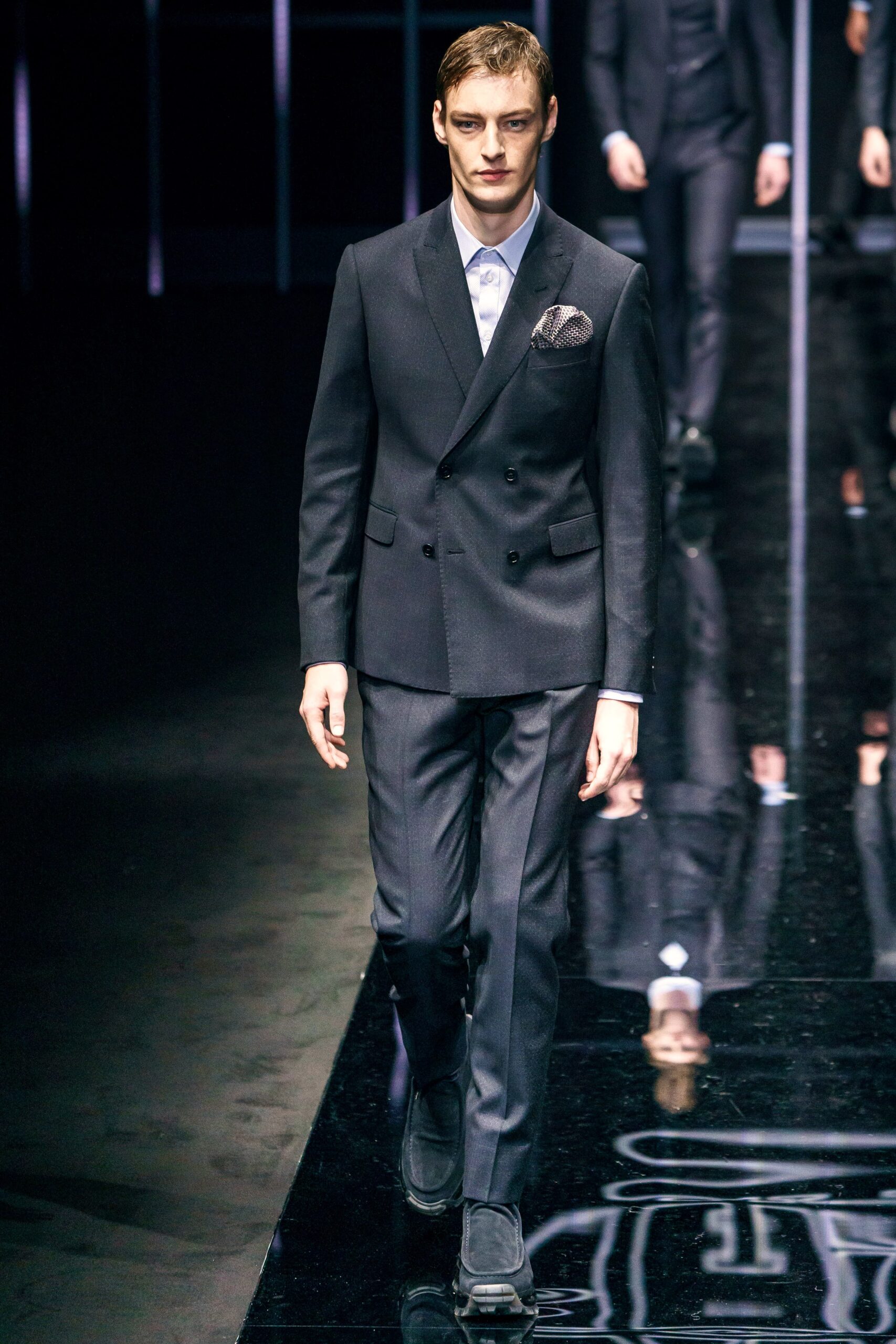 Emporio Armani F/W 19 Menswear Look 60