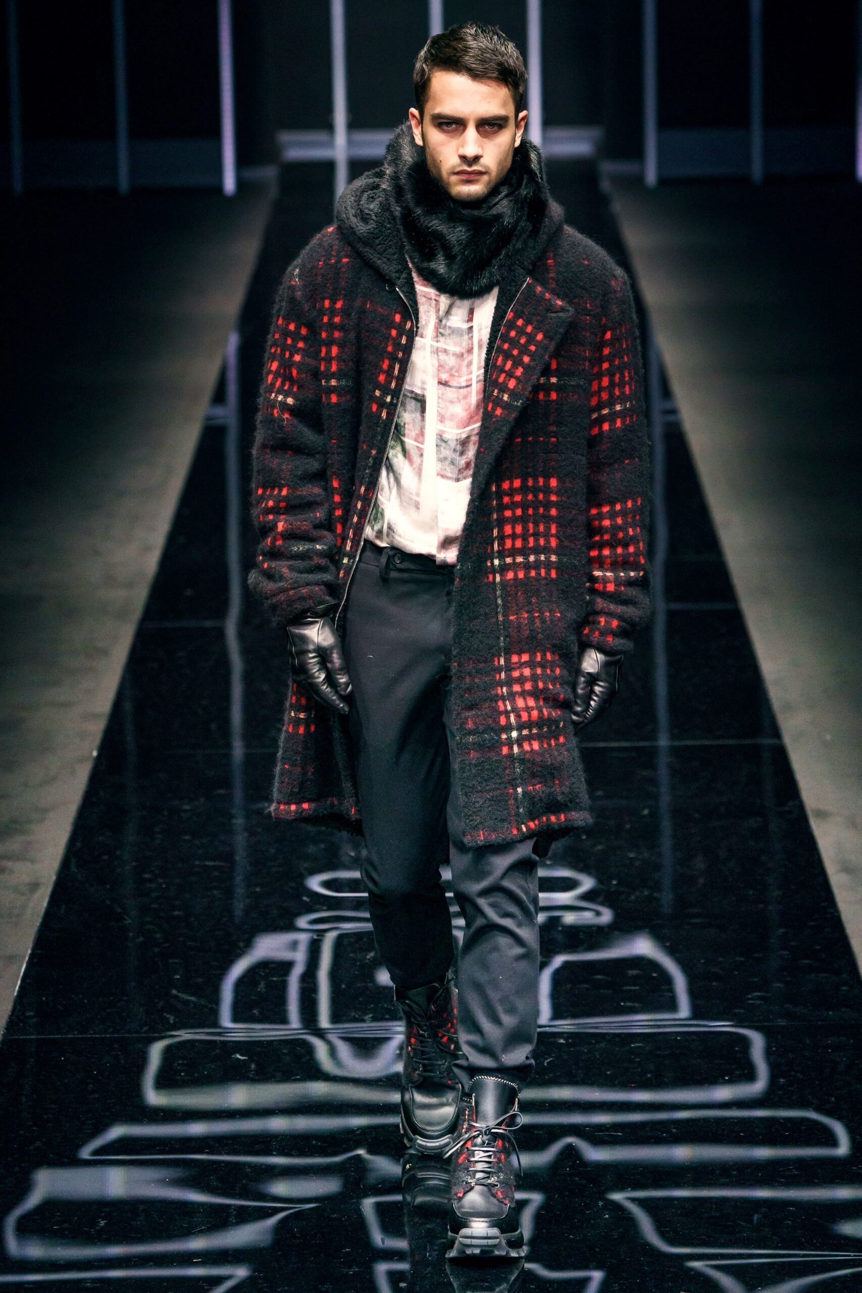 Emporio Armani F/W 19 Menswear Look 72