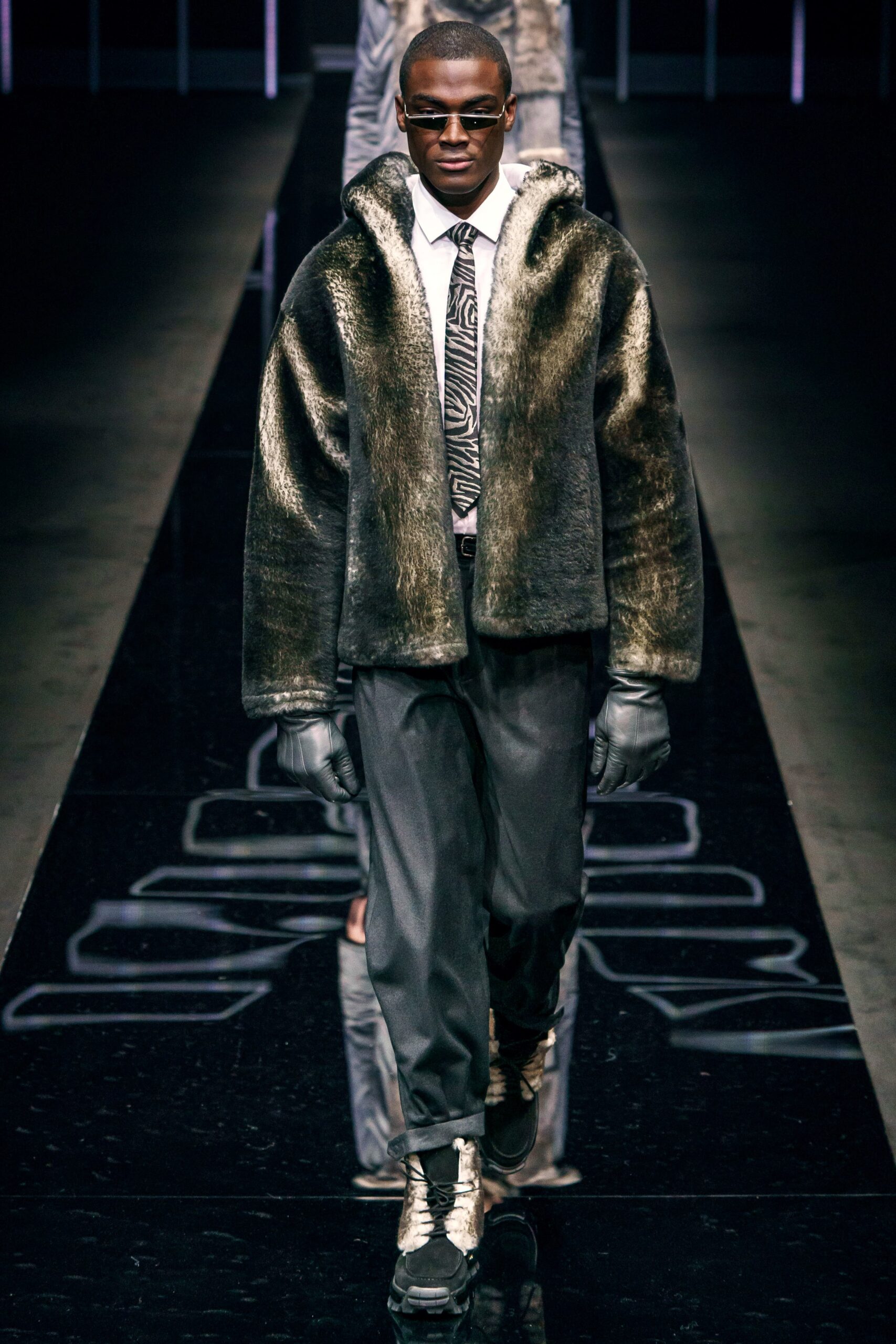 Emporio Armani F/W 19 Menswear Look 92