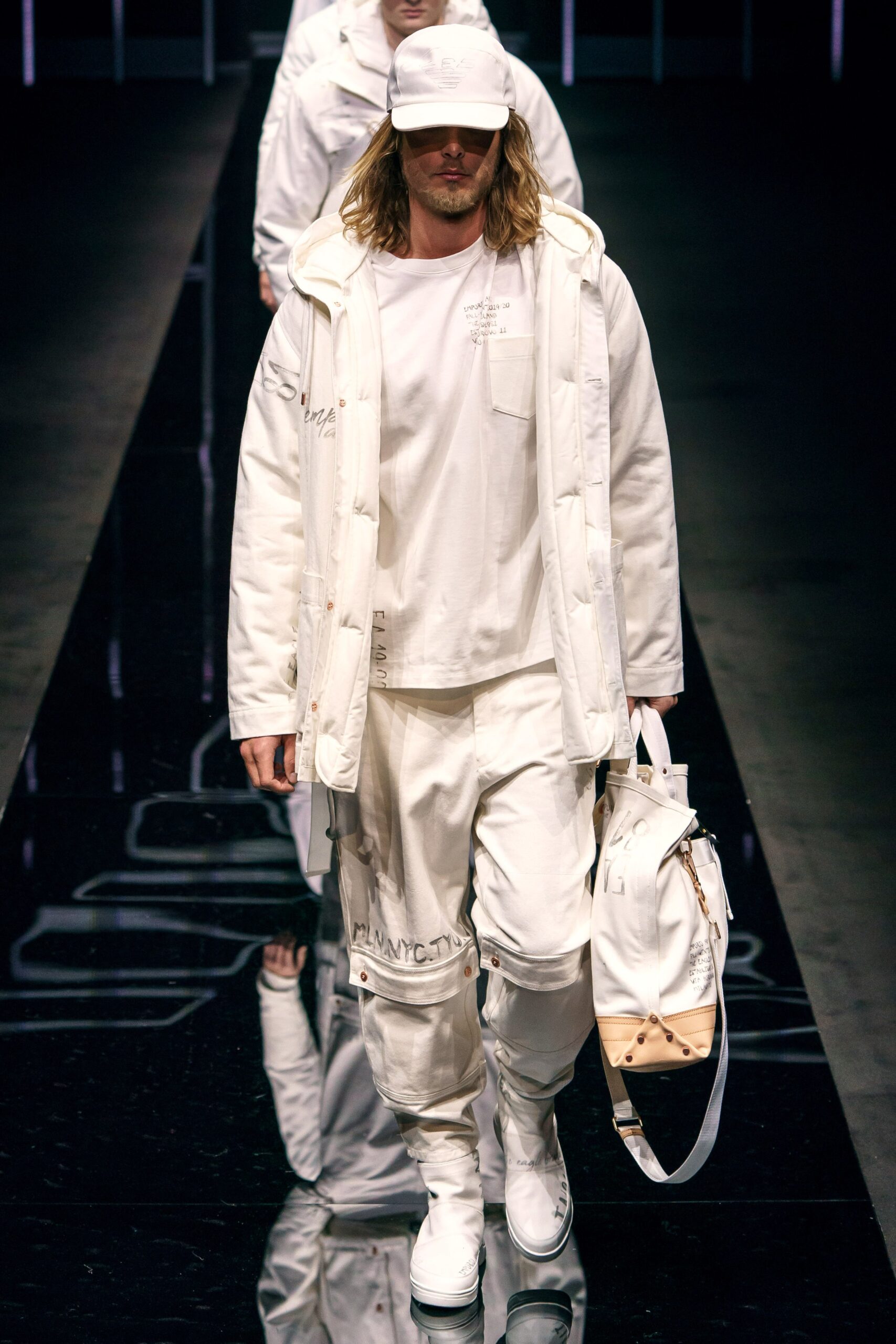 Emporio Armani F/W 19 Menswear Look 112