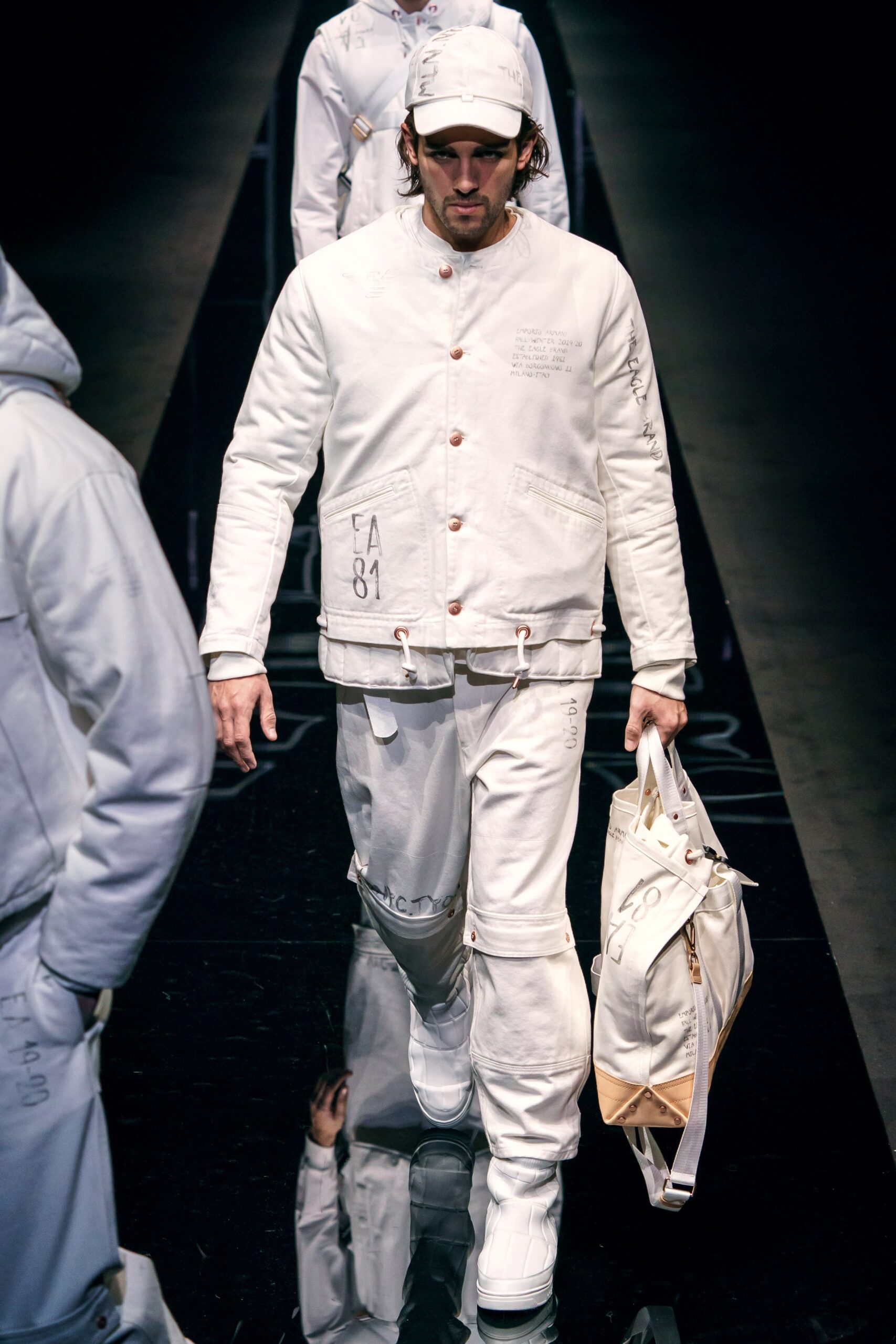 Emporio Armani F/W 19 Menswear Look 114