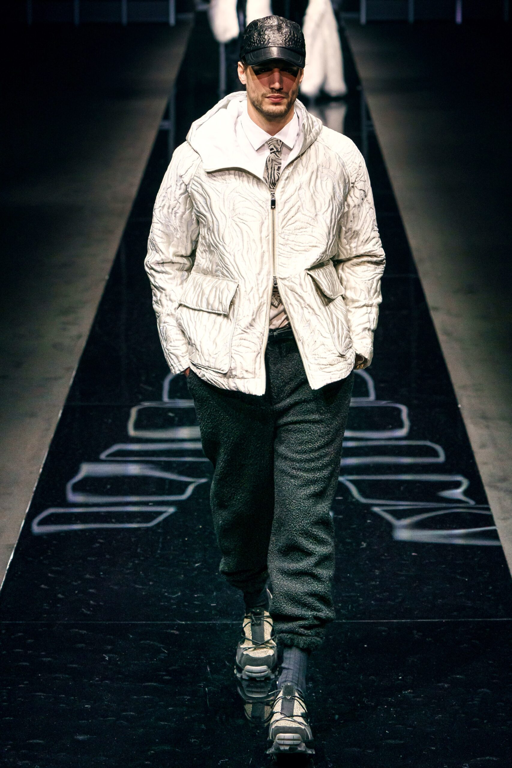 Emporio Armani F/W 19 Menswear Look 124