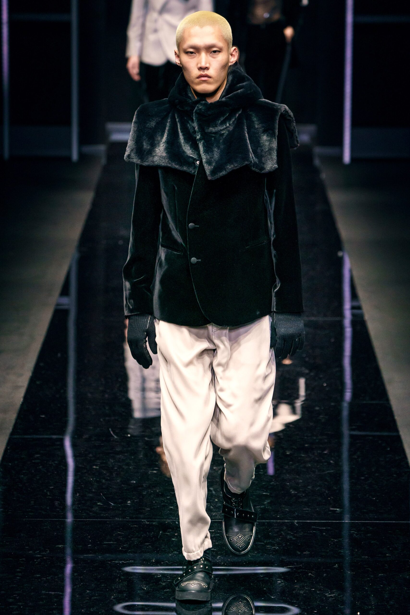 Emporio Armani F/W 19 Menswear Look 126