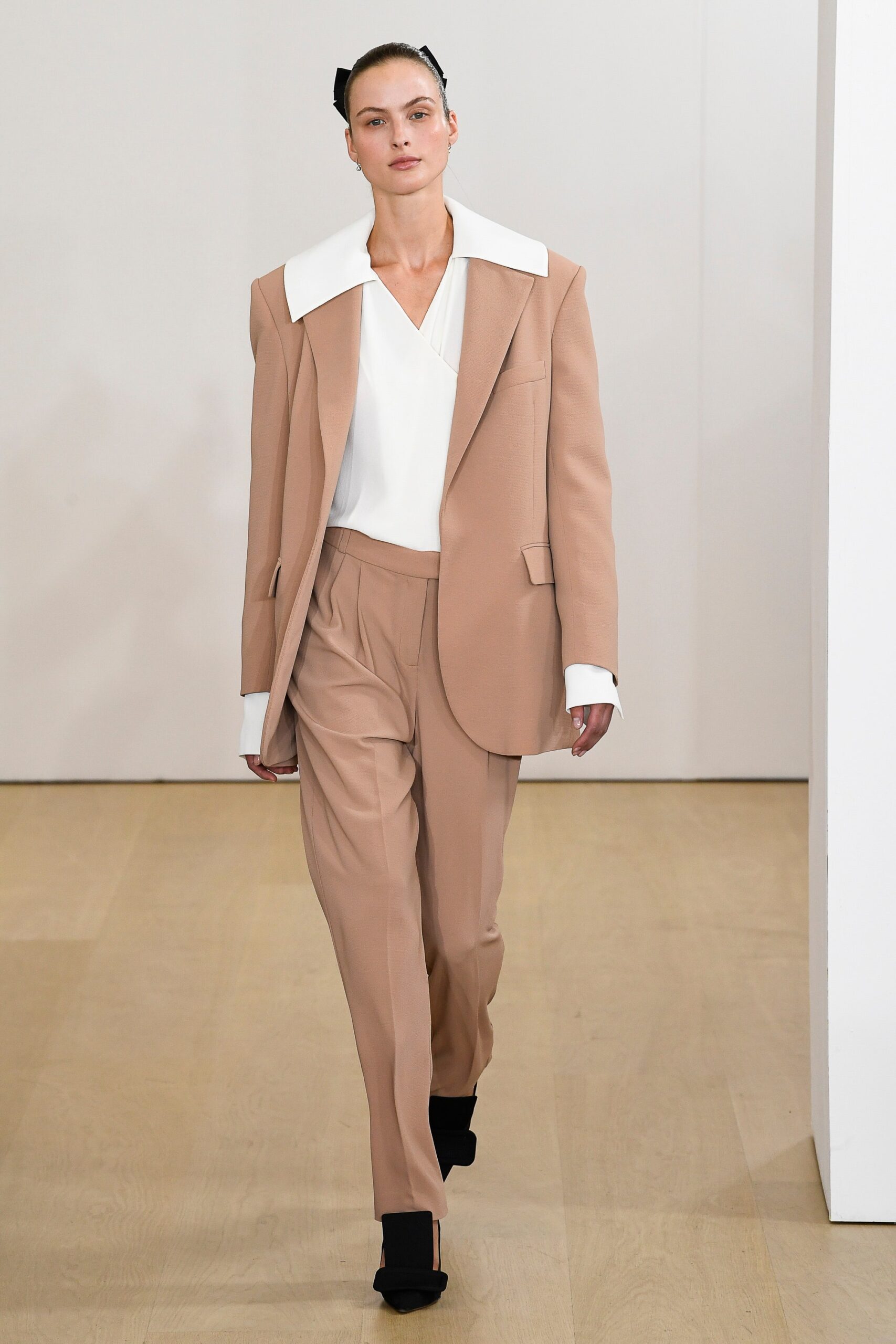 Emilia Wickstead S/S 19 Look 2