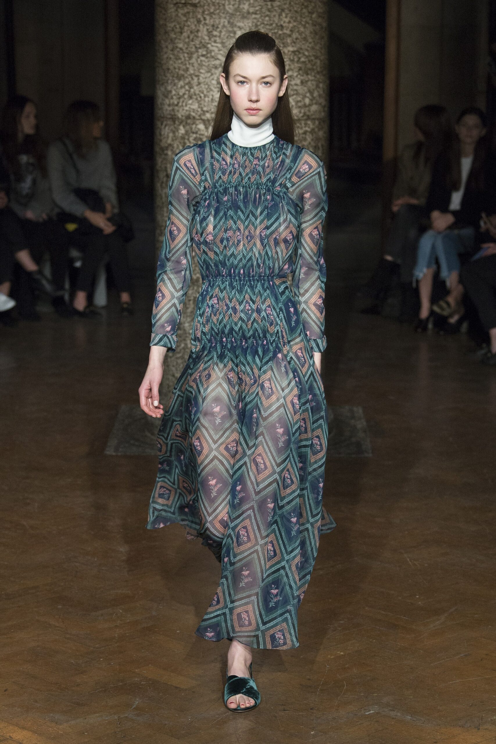 Emilia Wickstead F/W 17 Look 16
