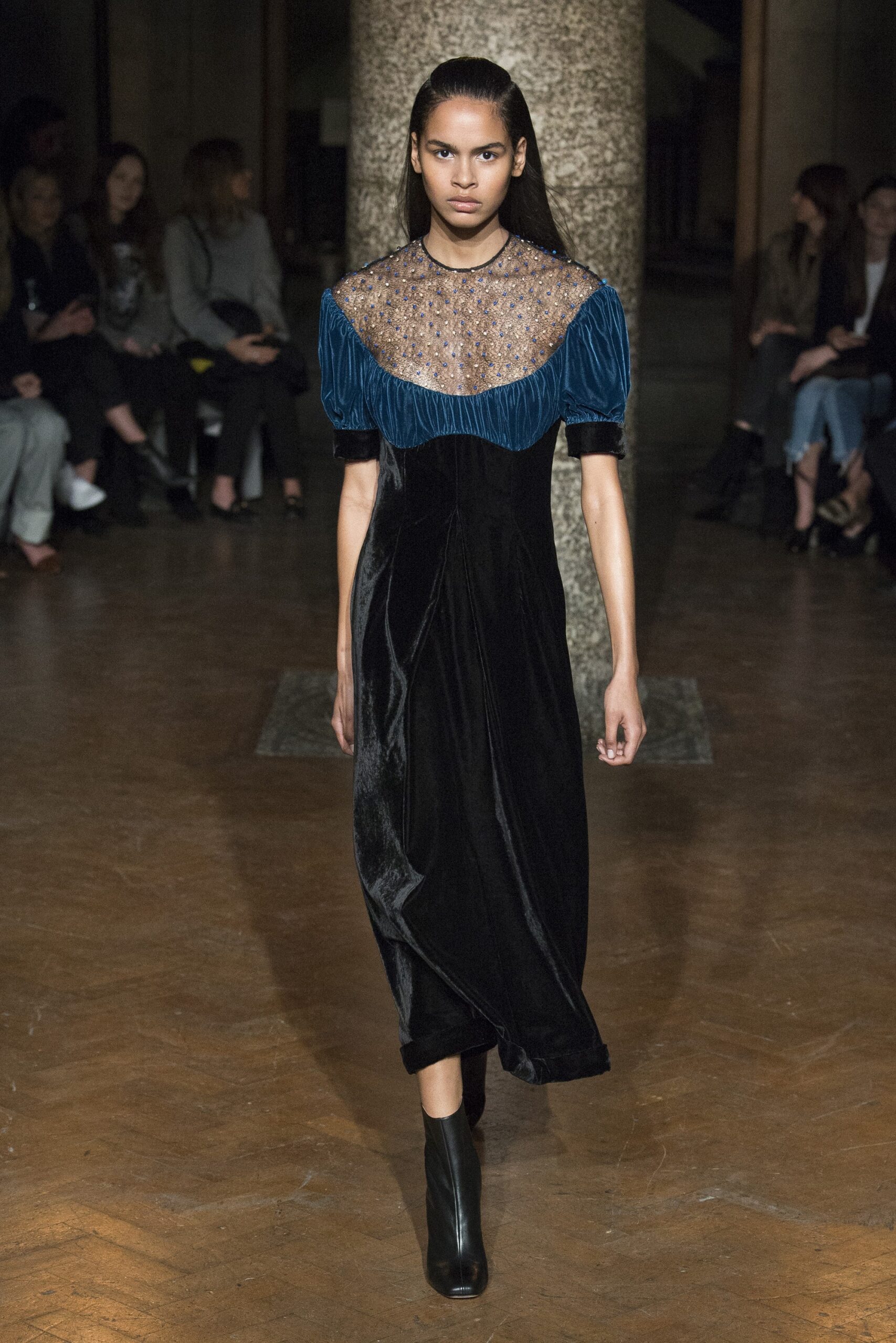 Emilia Wickstead F/W 17 Look 20