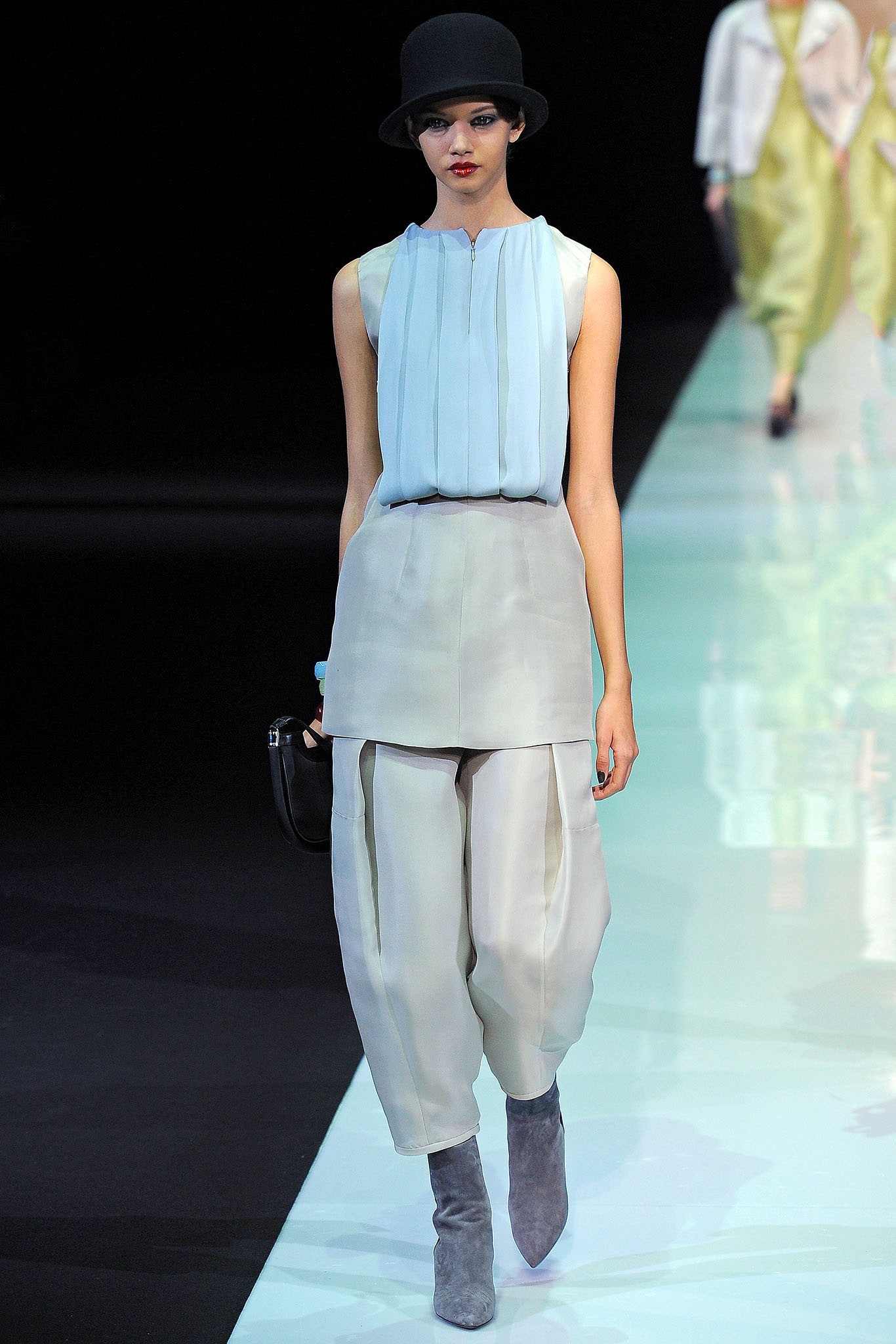 Emporio Armani F/W 13 Look 39