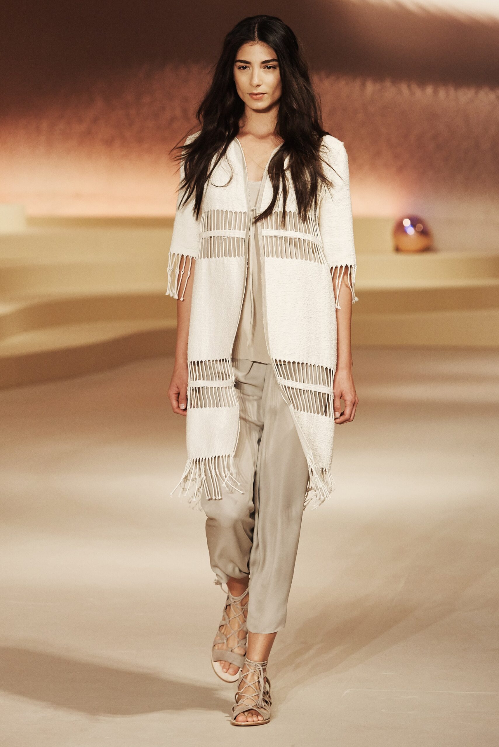 Elie Tahari S/S 16 Look 15