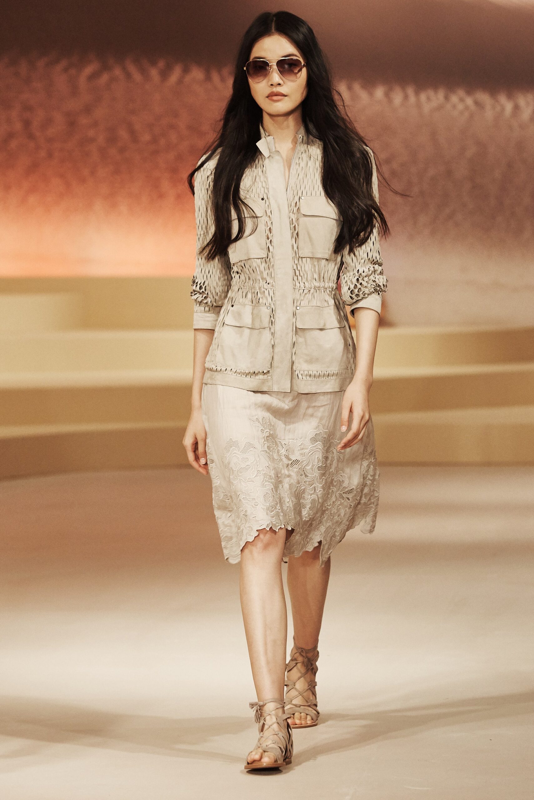 Elie Tahari S/S 16 Look 16