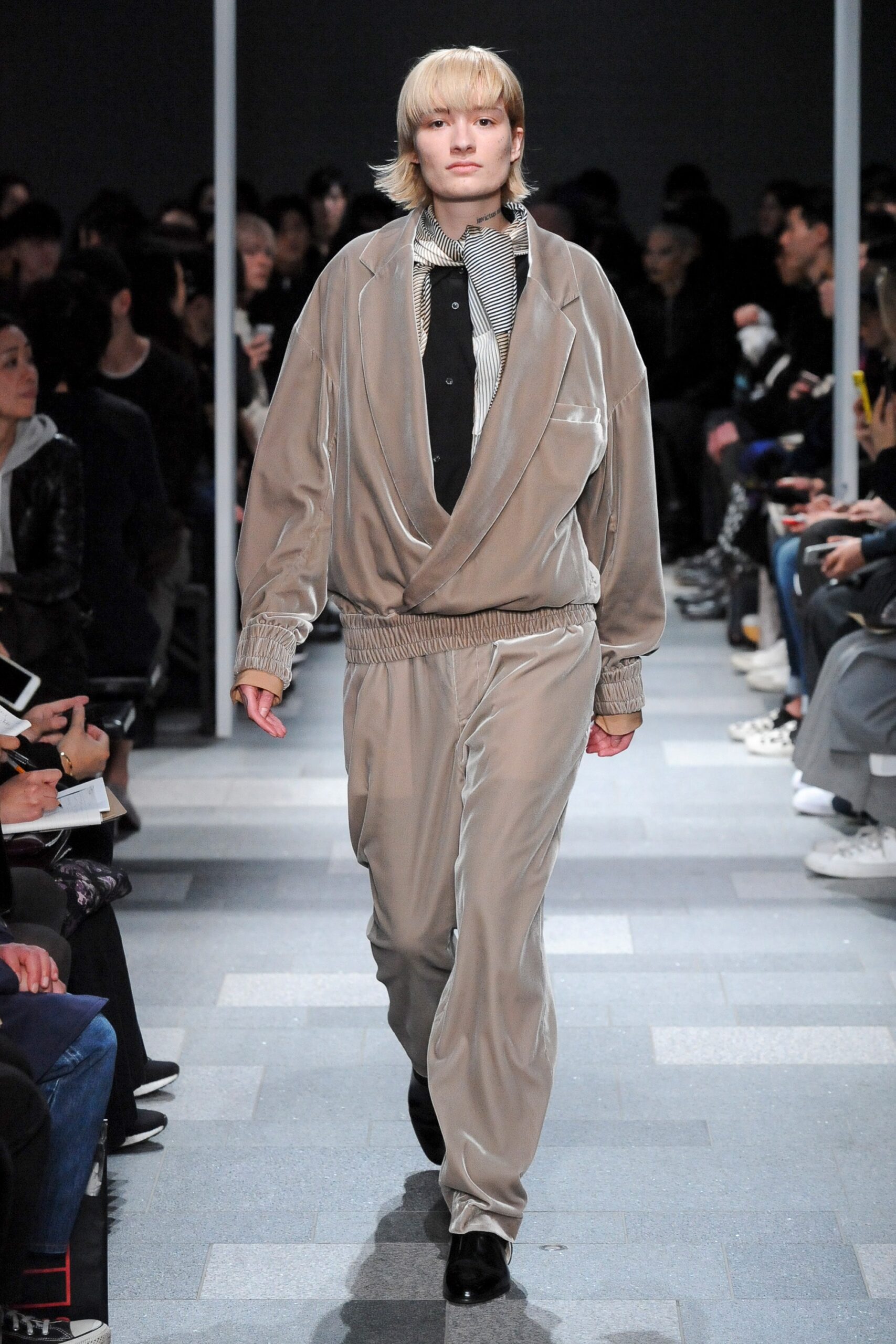 Ethosens Tokyo F/W 17 Look 19