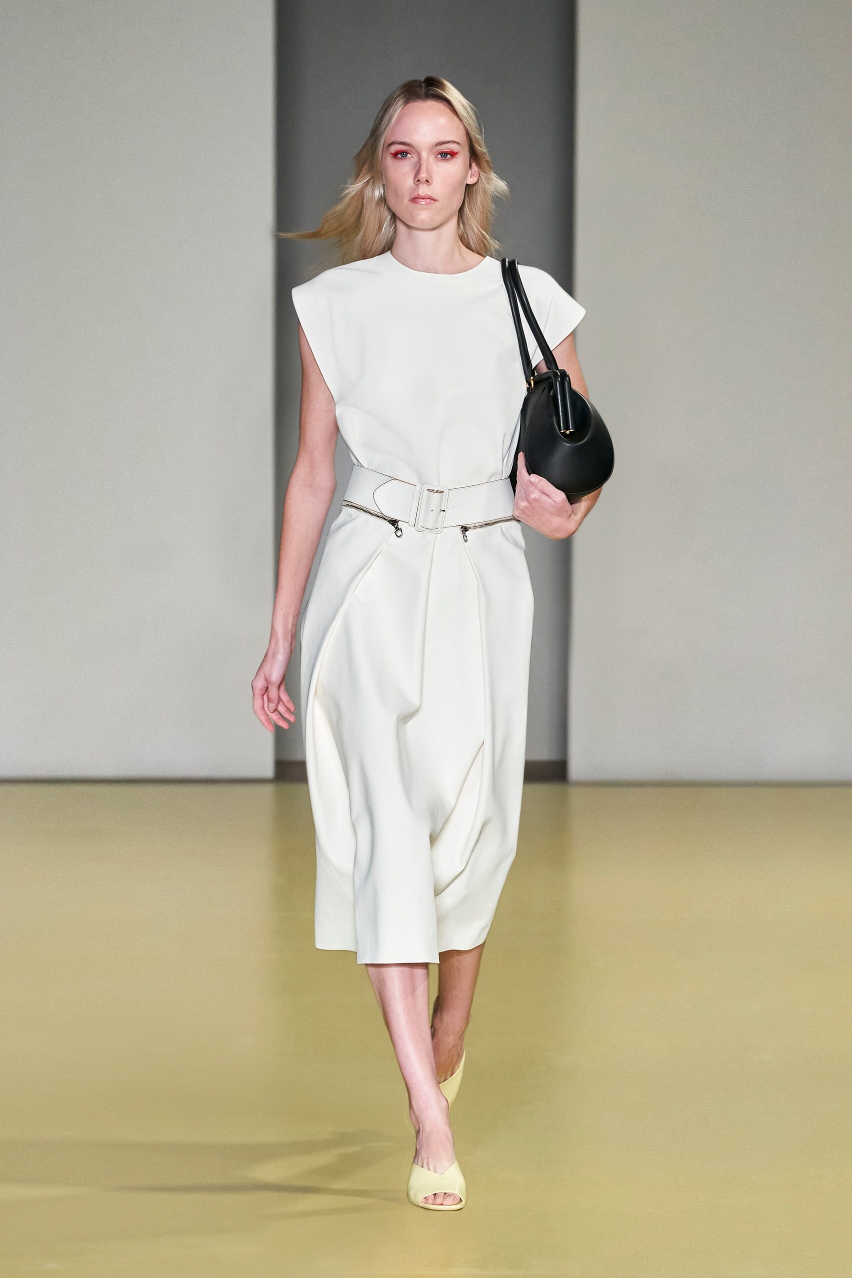 Ferragamo S/S 21 Look 1