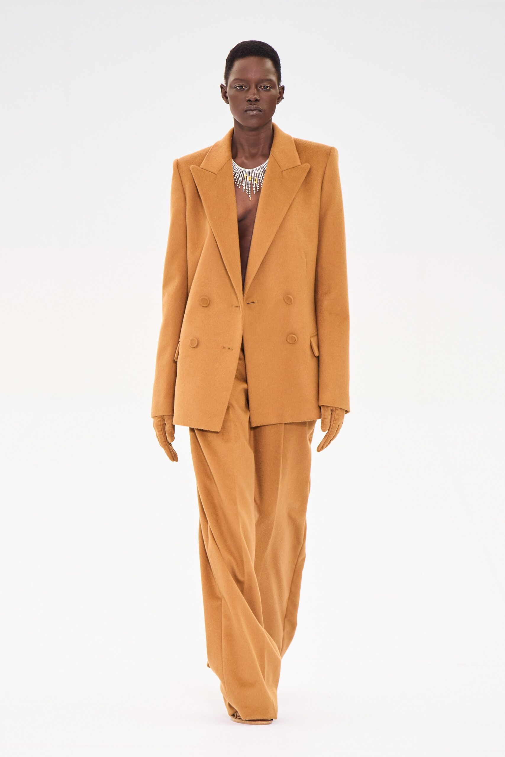 Fendi F/W 22 Couture Look 1