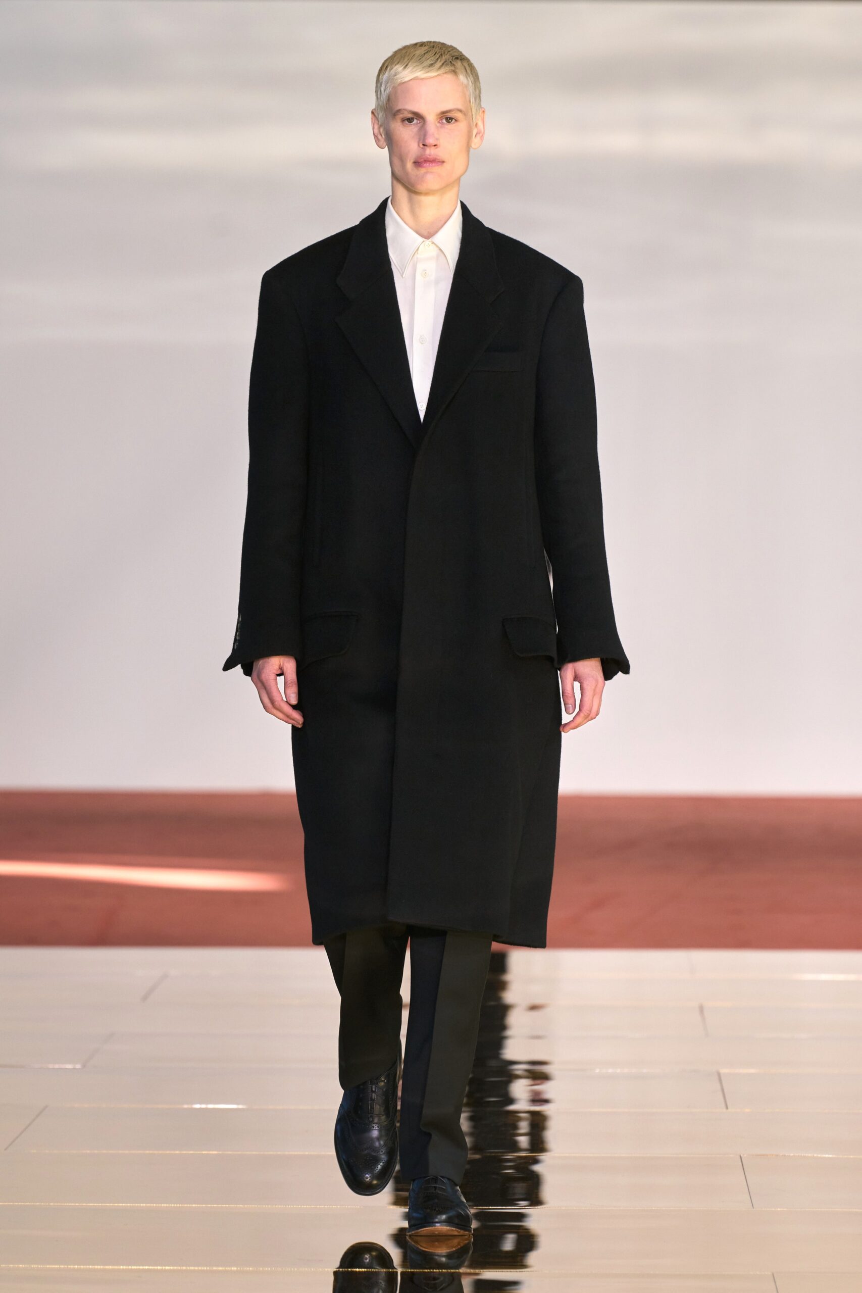 Gabriela Hearst F/W 23 Look 1