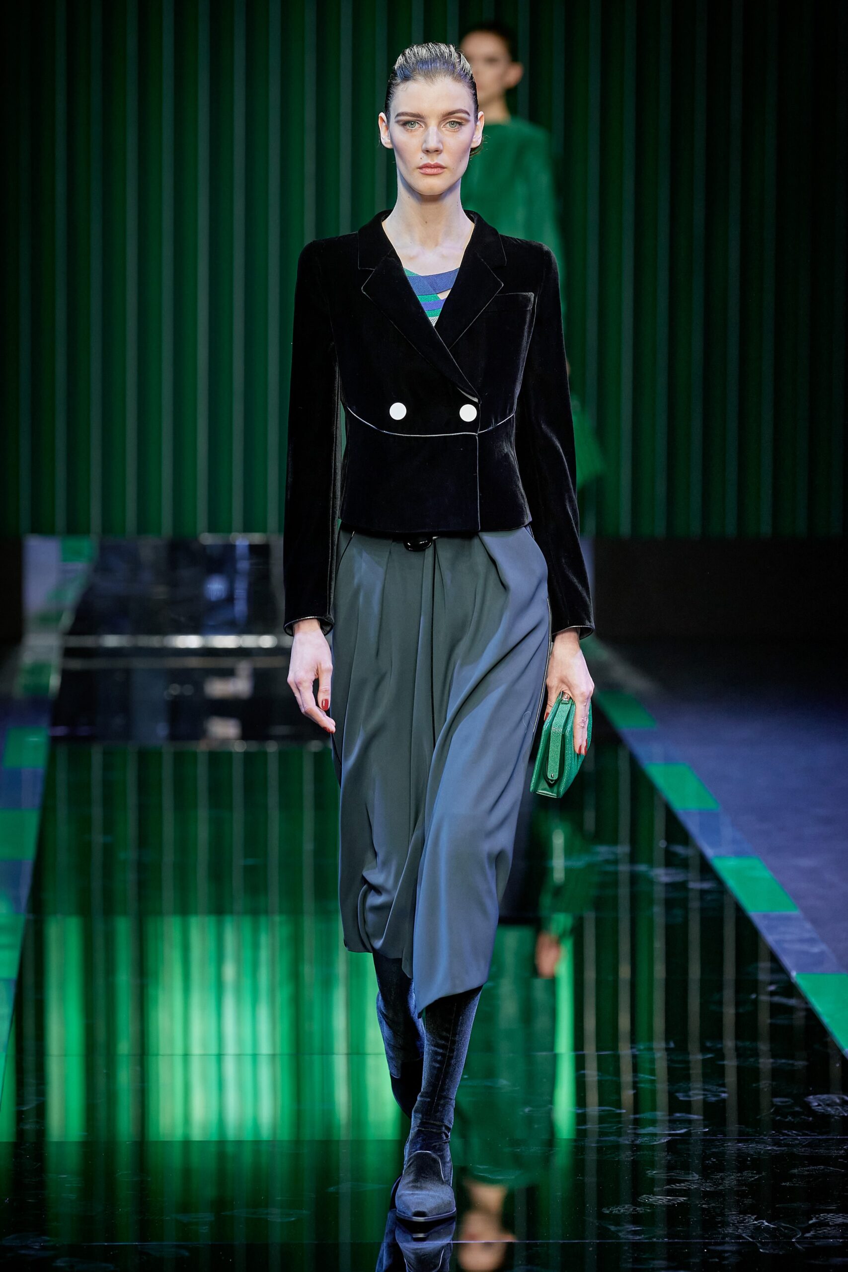 Giorgio Armani F/W 22 Look 1