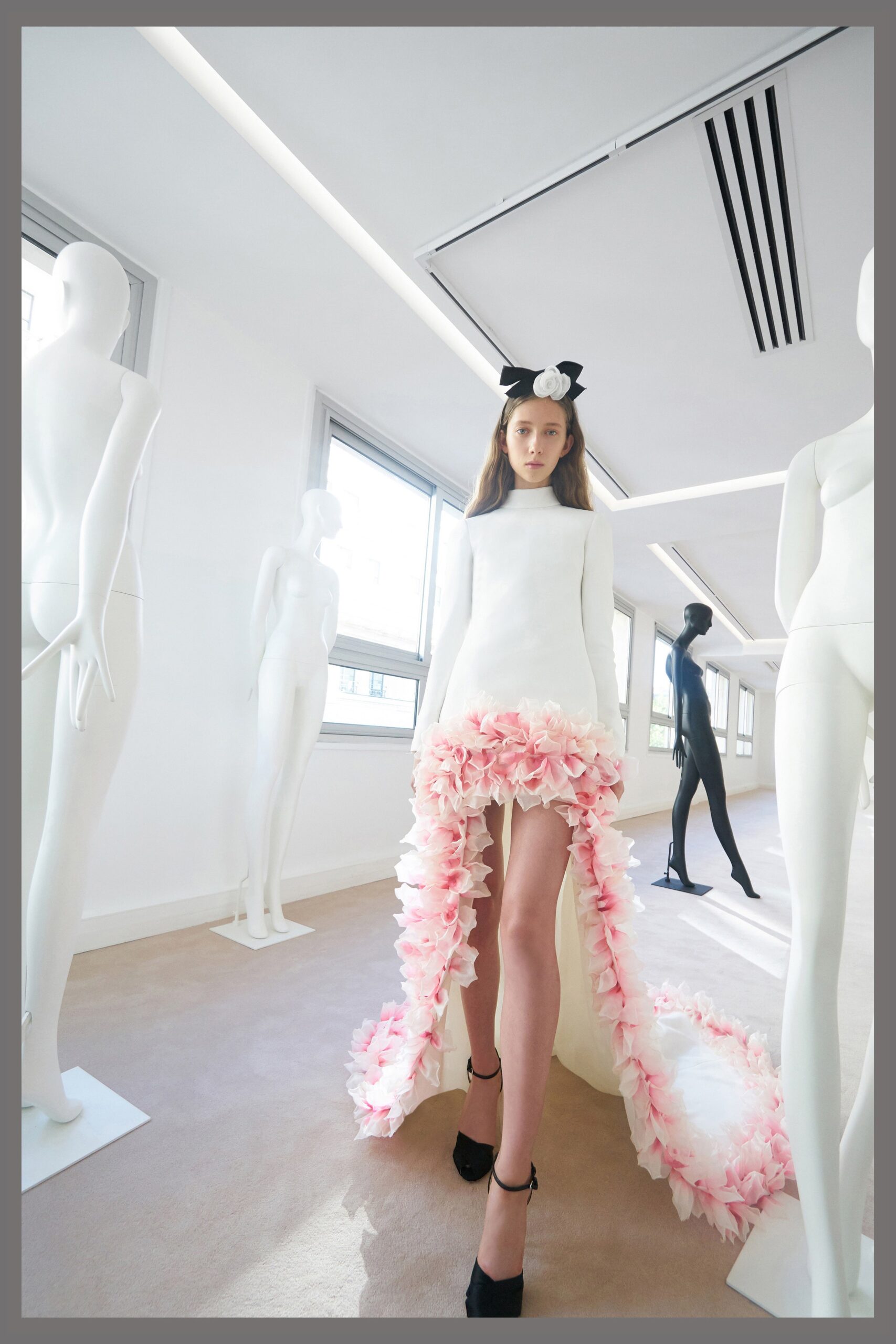 Giambattista Valli F/W 19 Couture Look 2