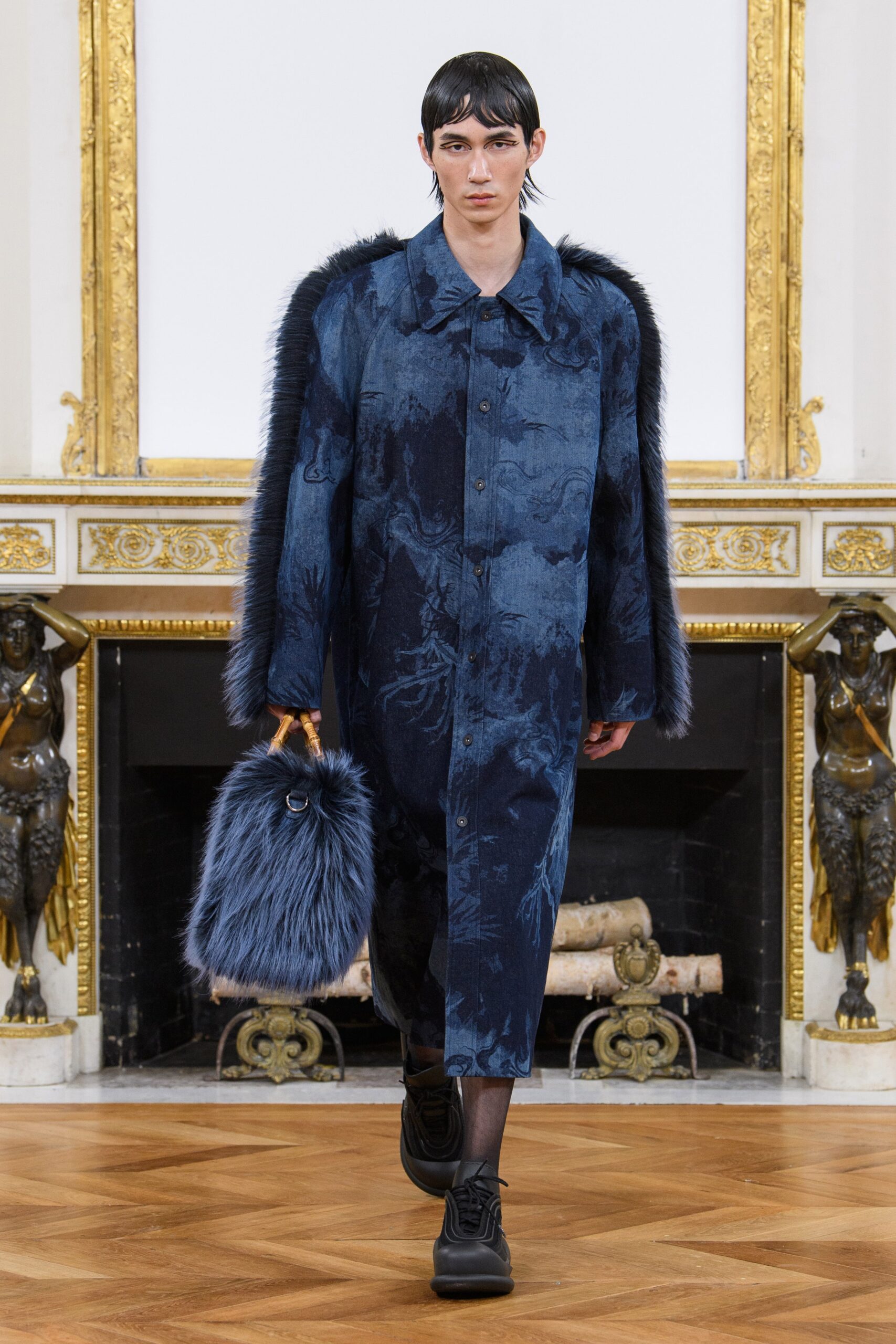 Feng Chen Wang F/W 23 Menswear Look 2