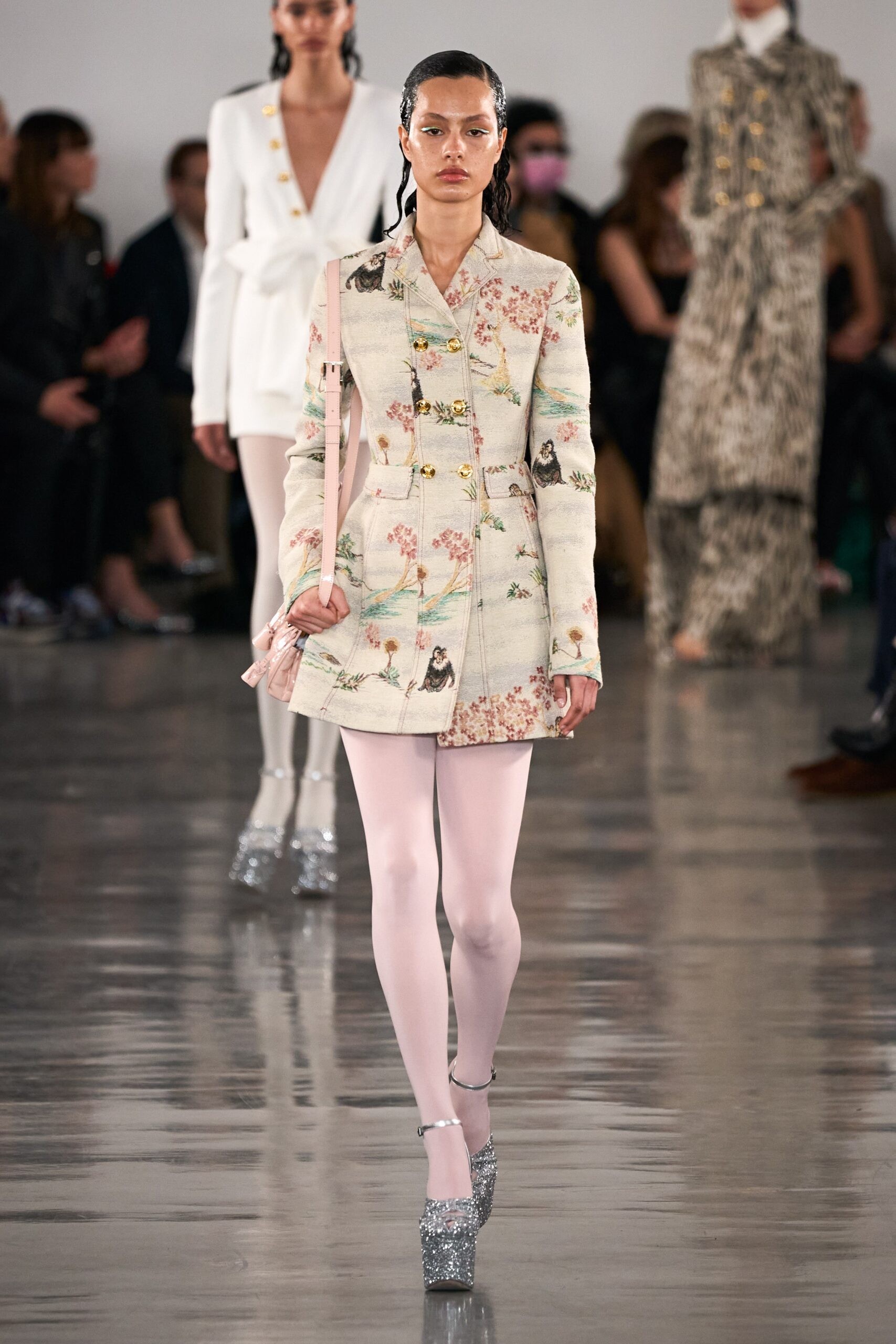 Giambattista Valli F/W 22 Look 2