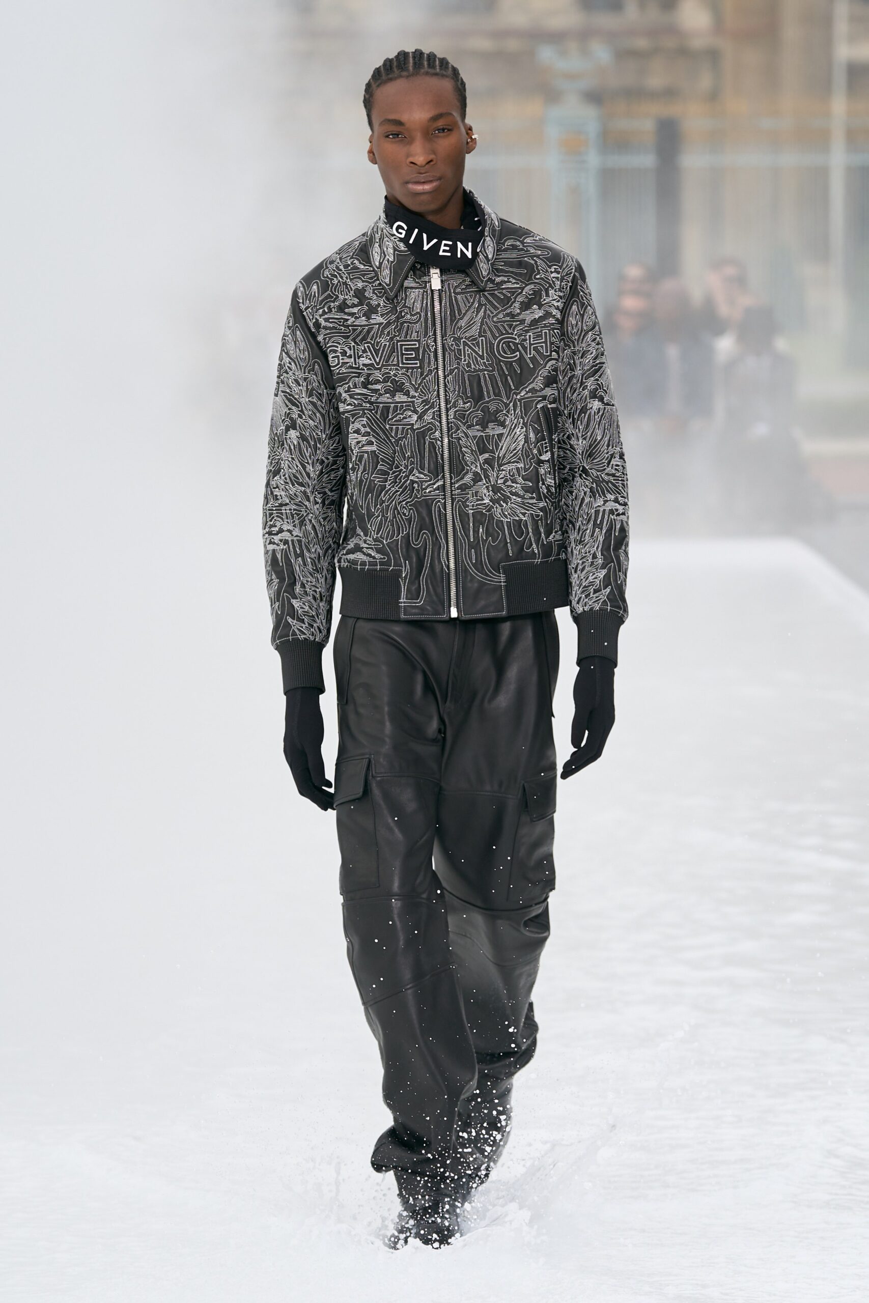 Givenchy S/S 23 Menswear Look 2
