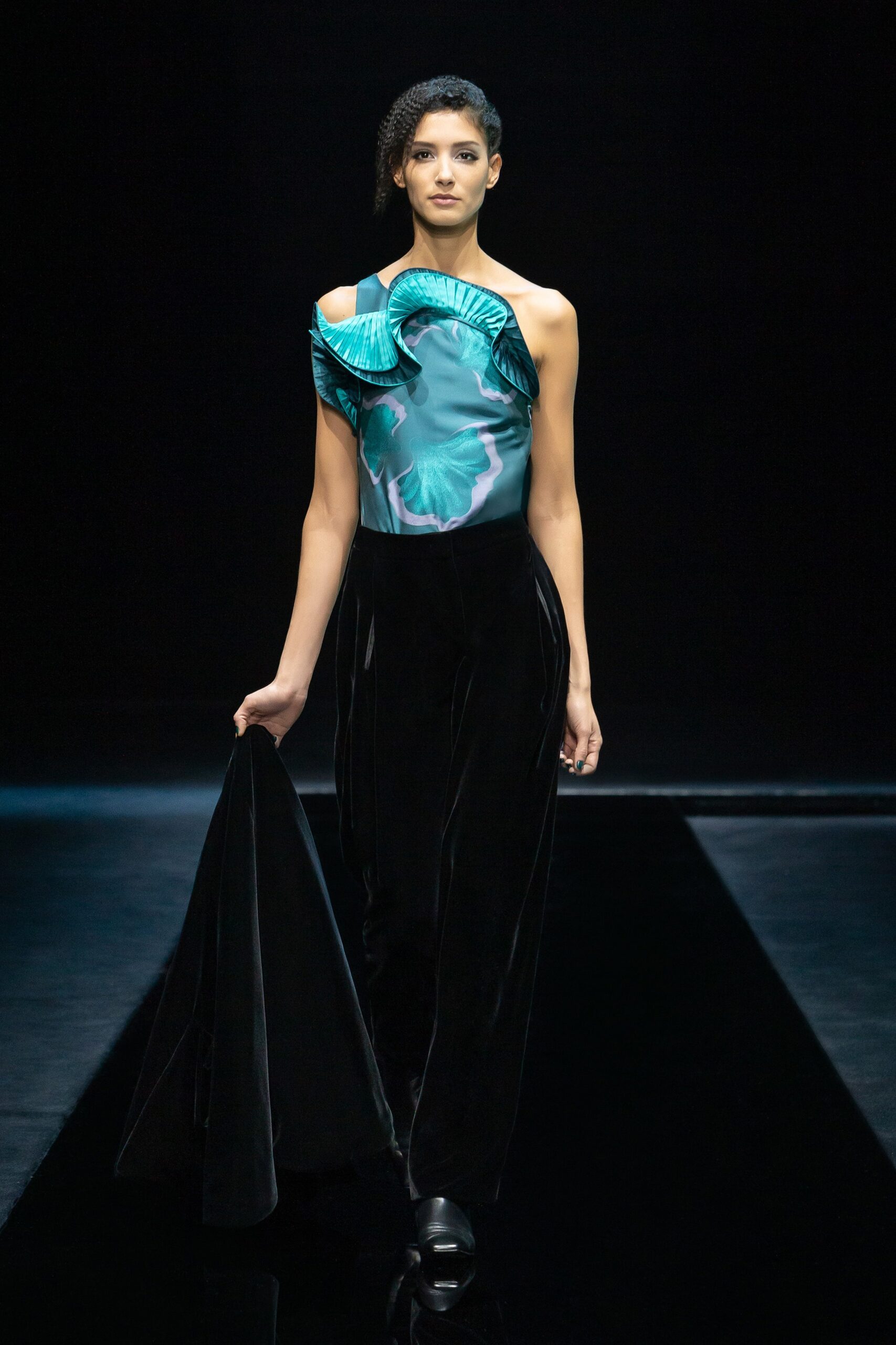 Giorgio Armani F/W 21 Look 3