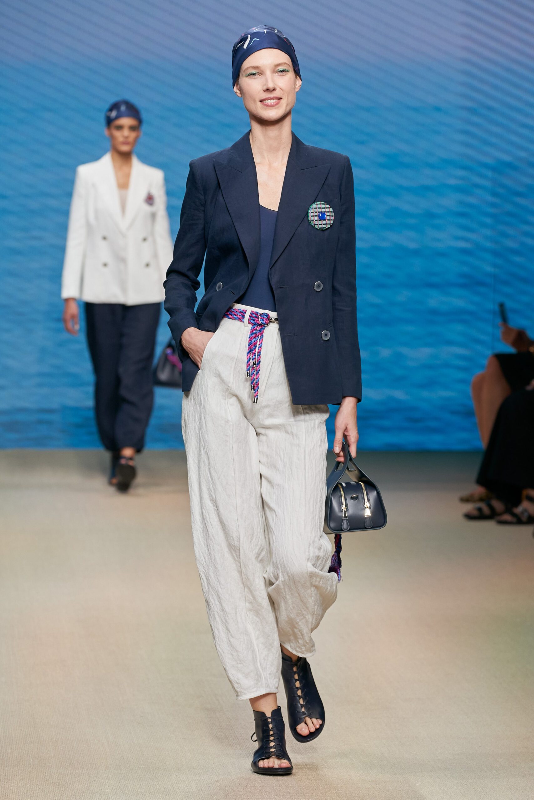 Giorgio Armani S/S 22 Look 3