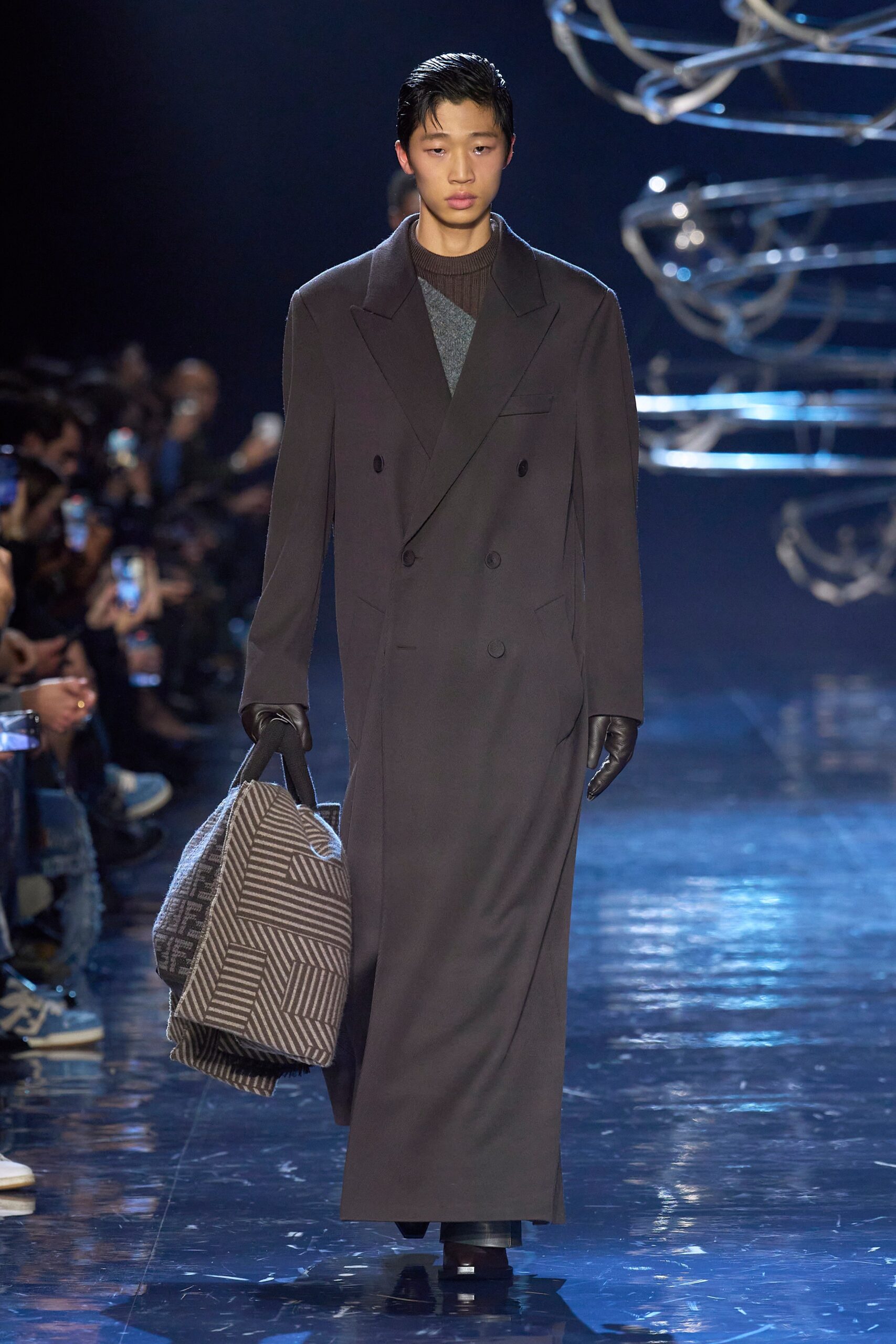 Fendi F/W 23 Menswear Look 3