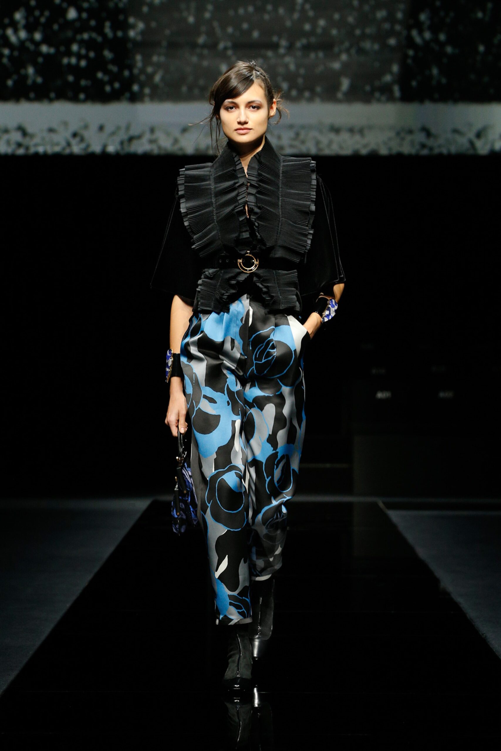 Giorgio Armani F/W 20 Look 3