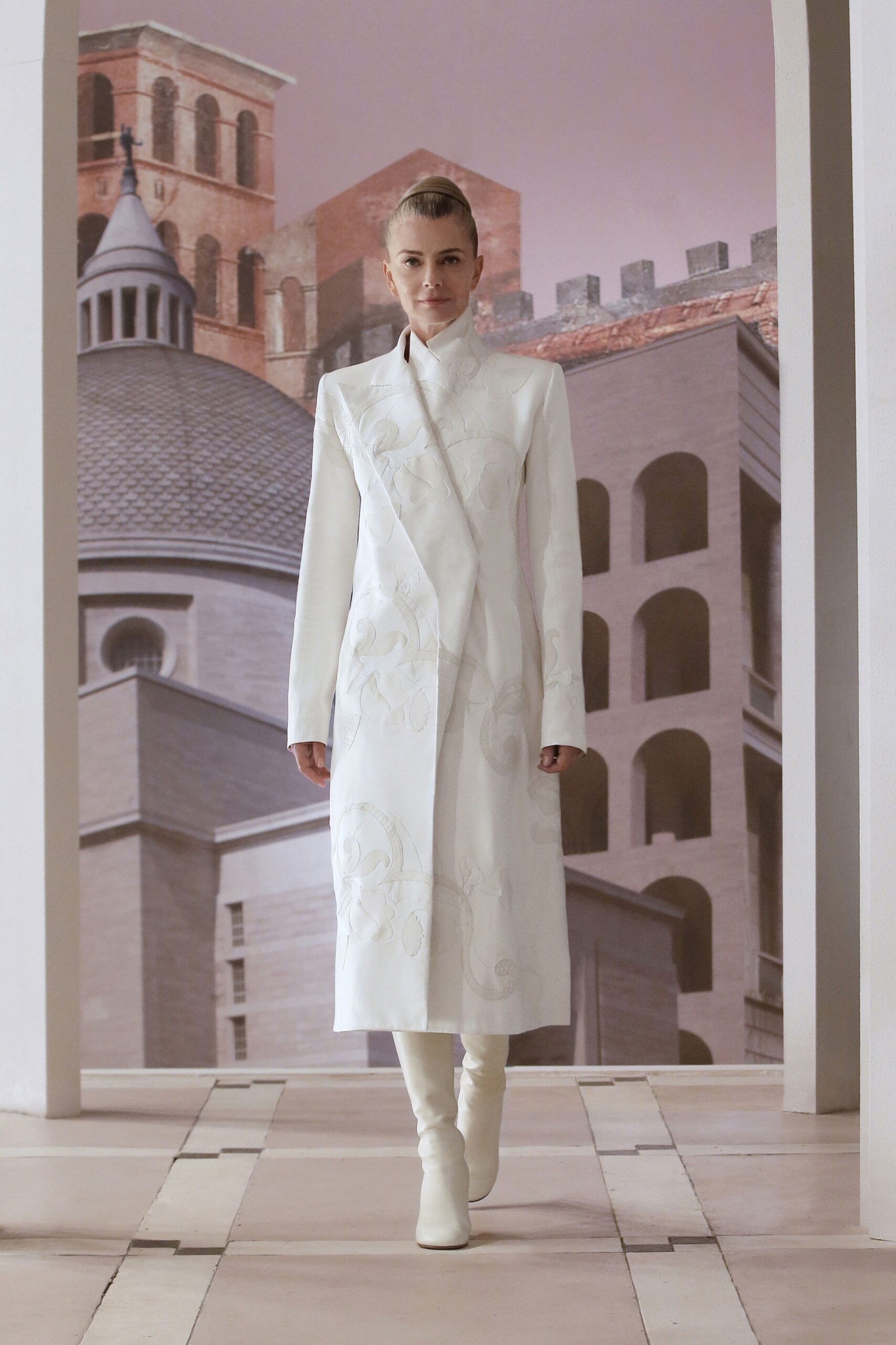 Fendi F/W 21 Couture Look 4