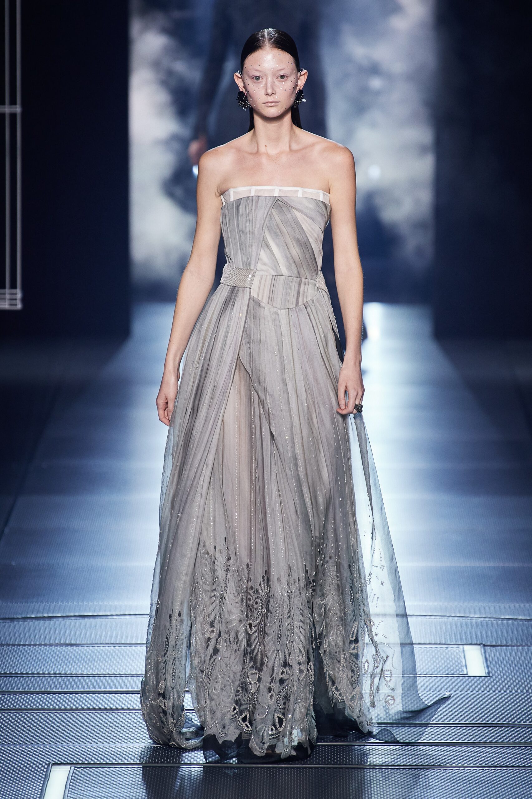 Fendi S/S 22 Couture Look 4