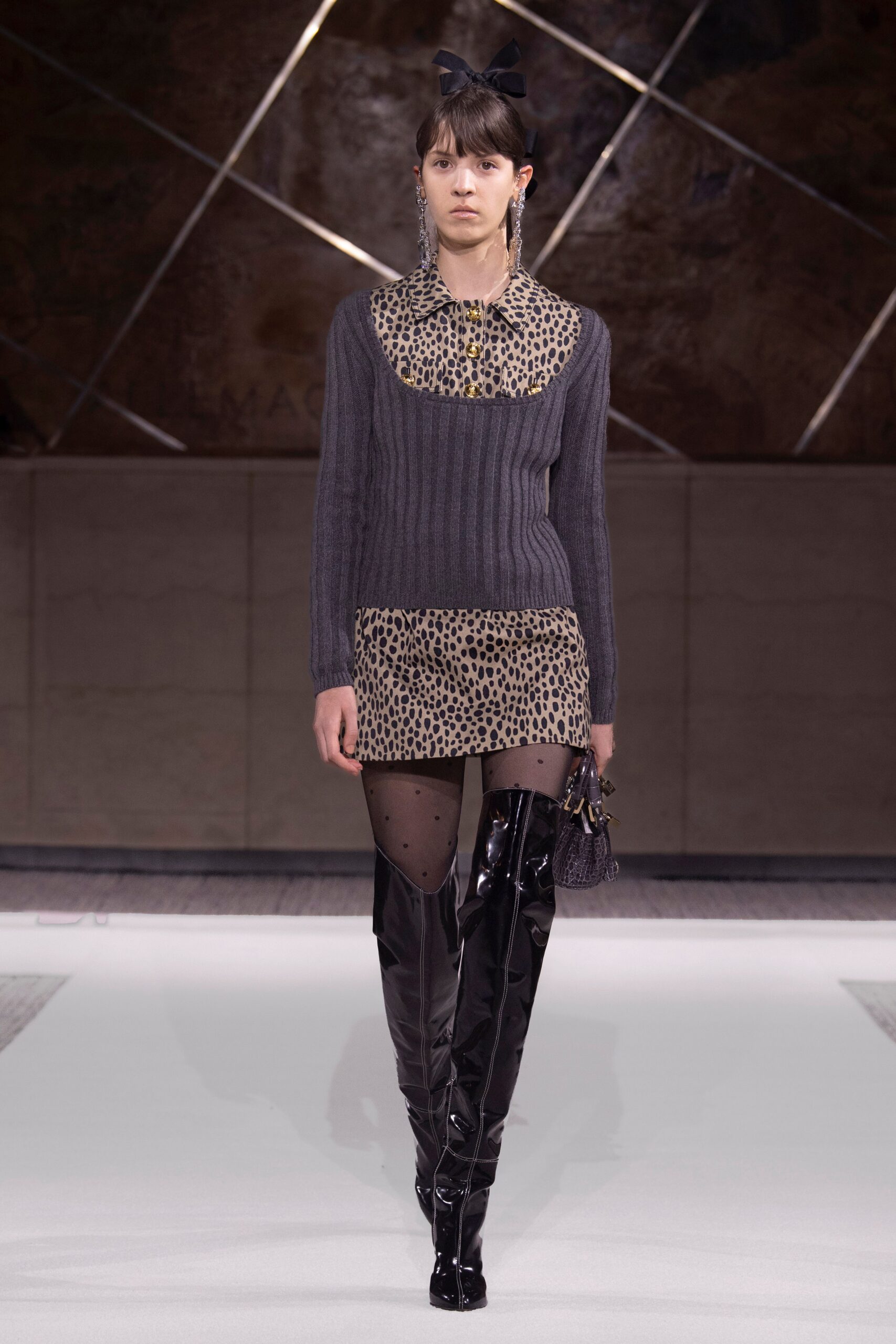 Giambattista Valli F/W 22 Look 4