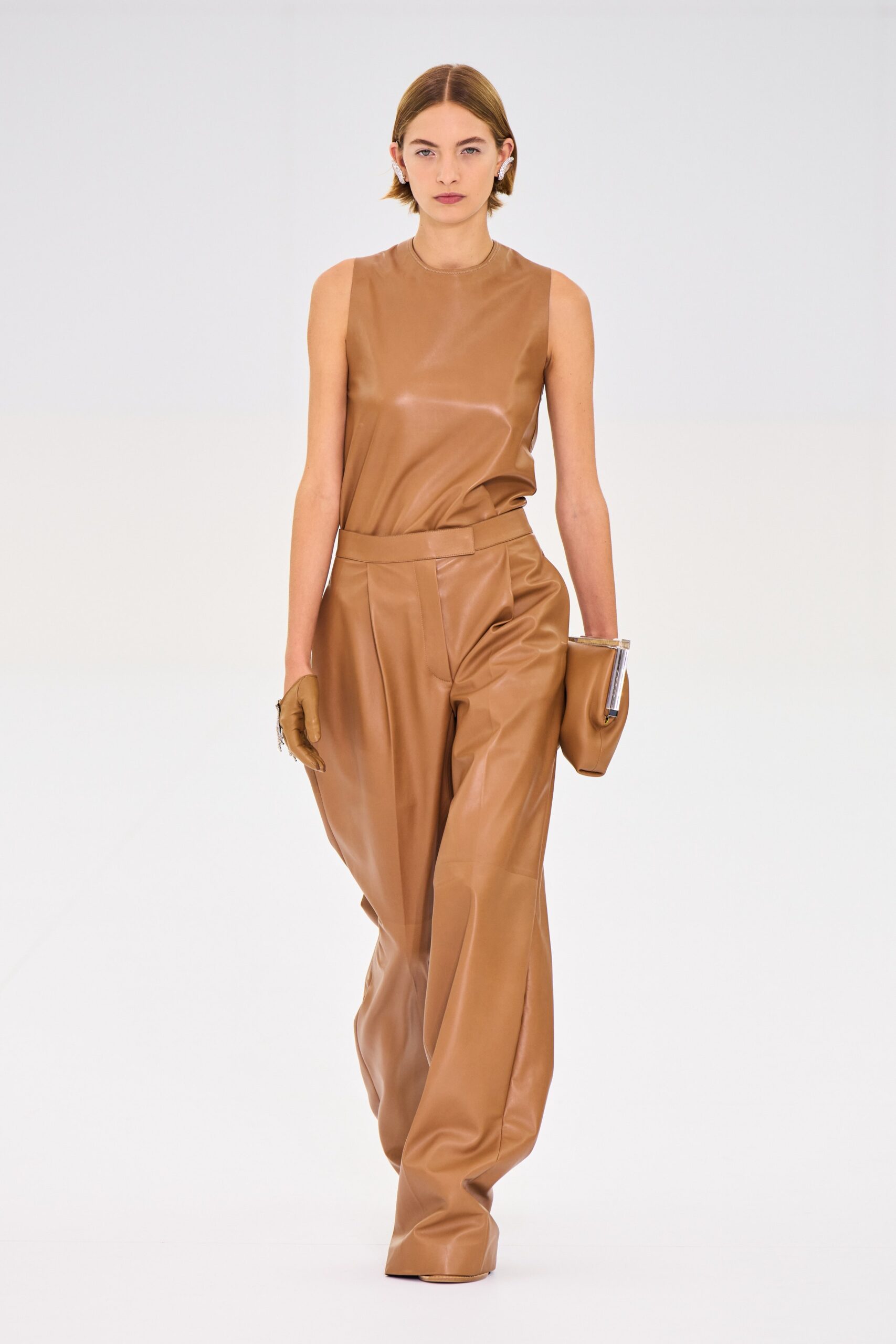 Fendi F/W 22 Couture Look 4