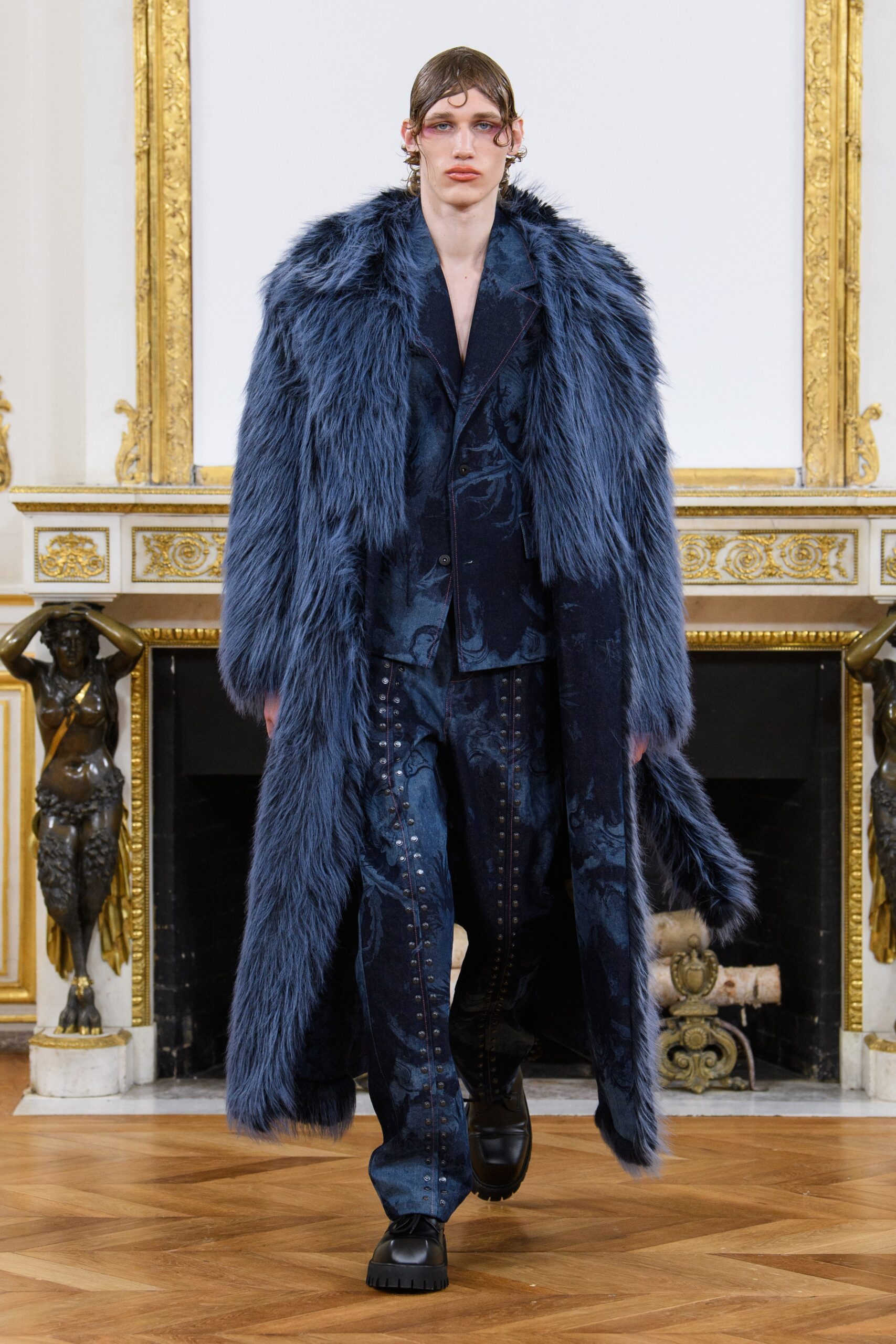 Feng Chen Wang F/W 23 Menswear Look 4