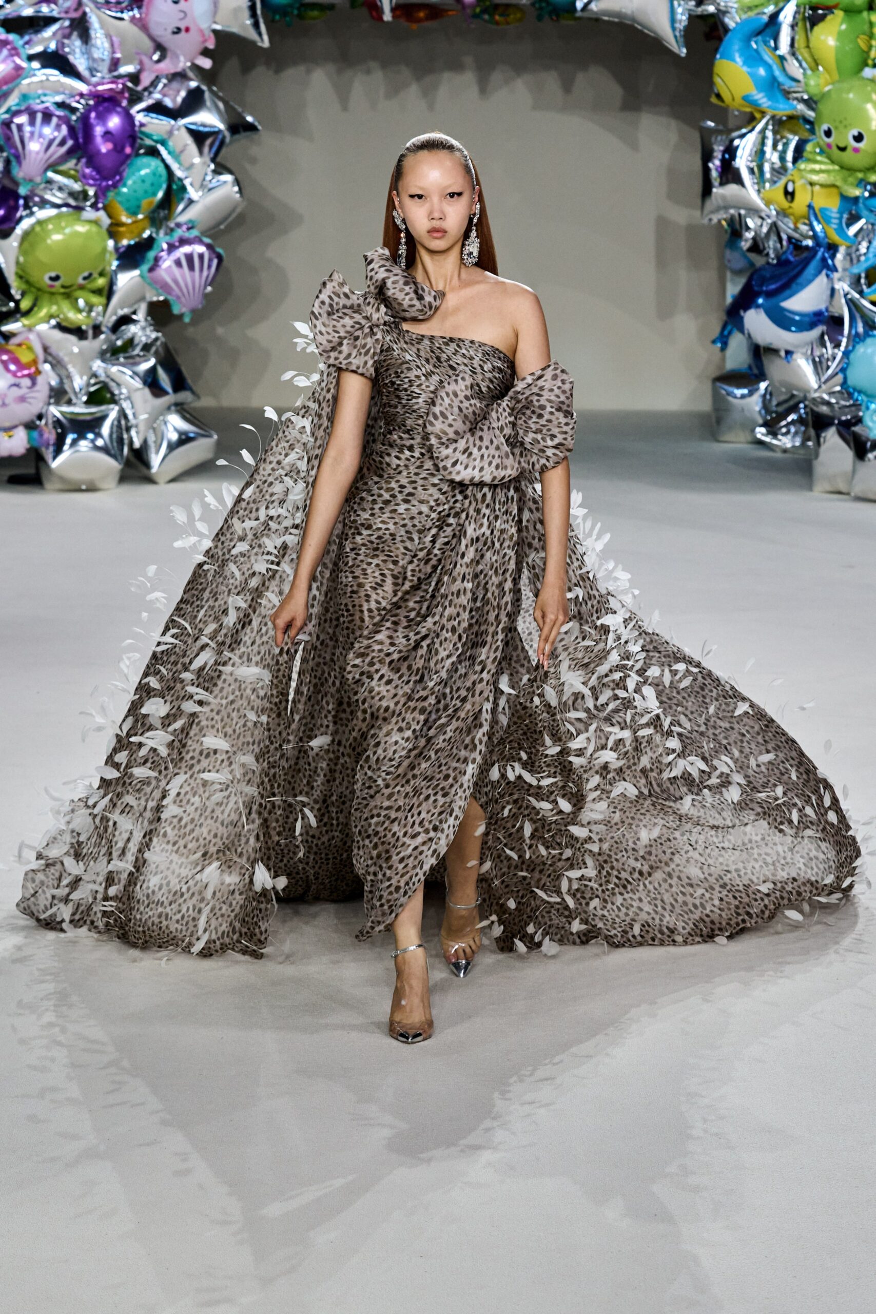 Giambattista Valli F/W 22 Couture Look 4