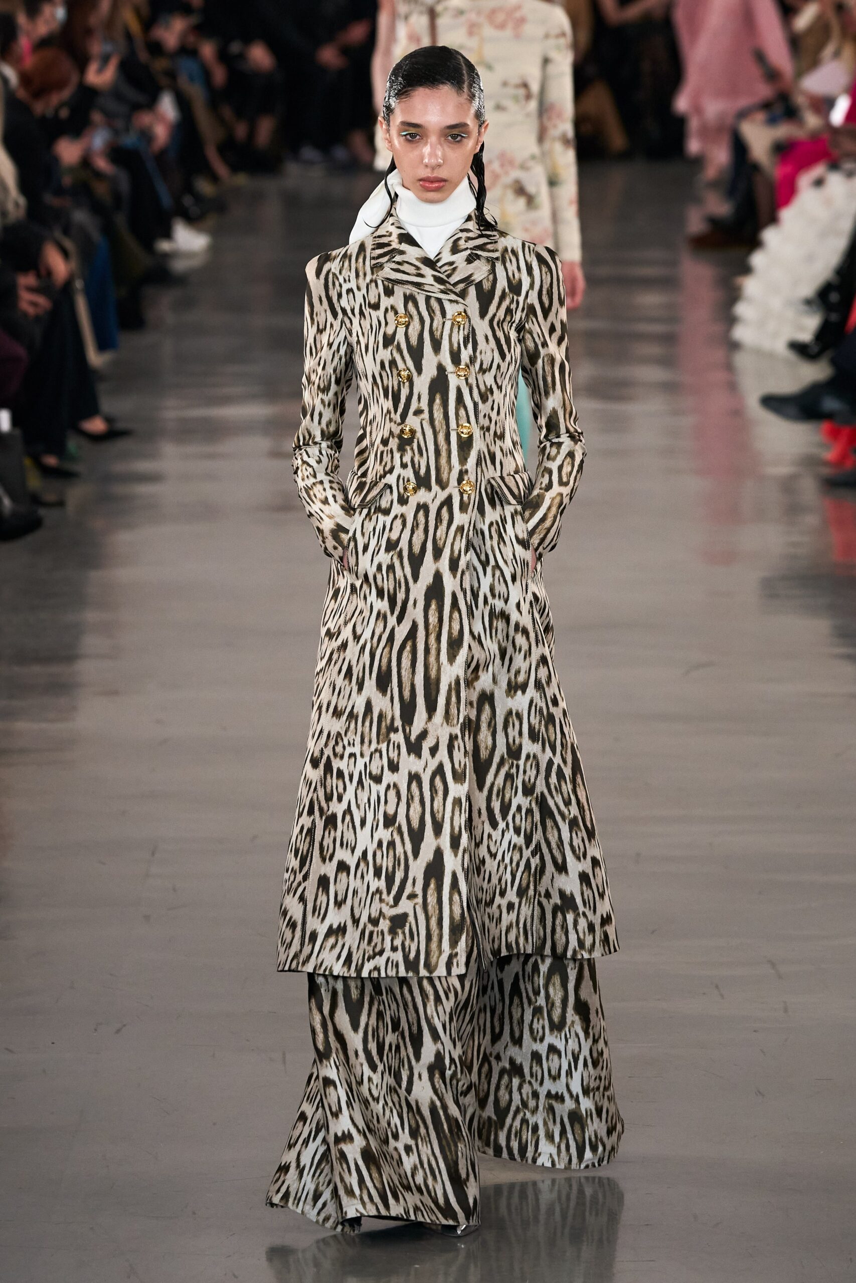 Giambattista Valli F/W 22 Look 4