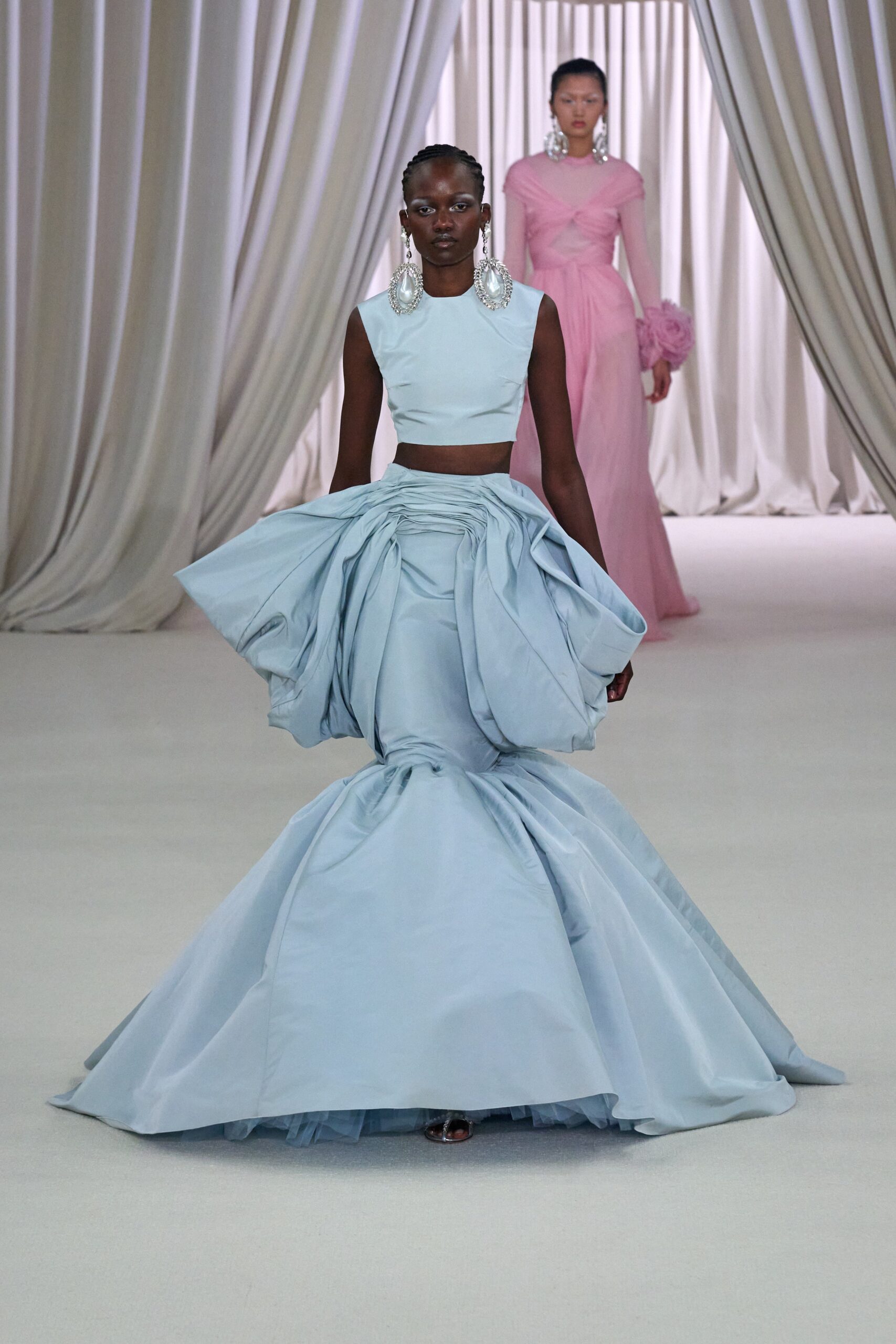 Giambattista Valli S/S 23 Couture Look 4