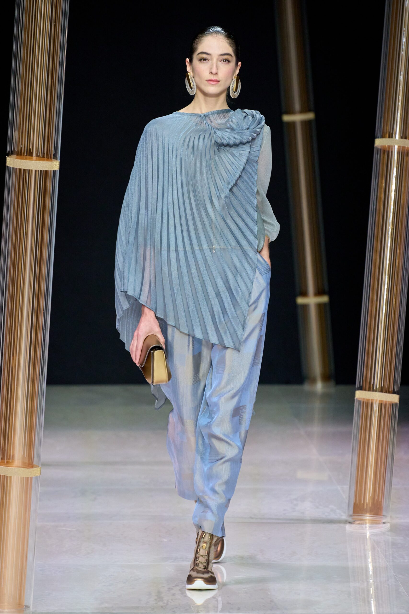 Giorgio Armani S/S 23 Look 4