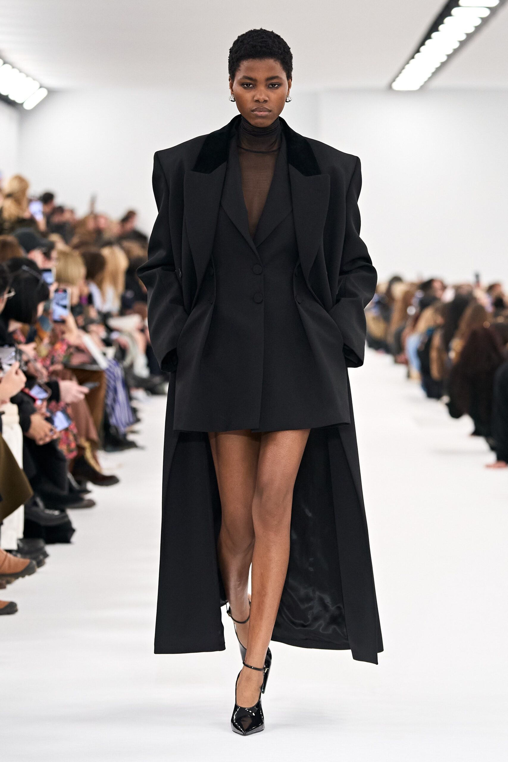 Givenchy F/W 23 Look 4