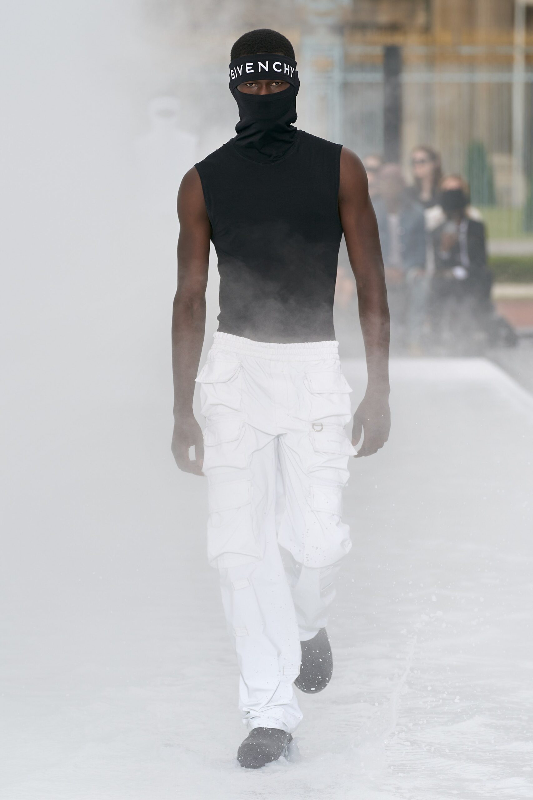 Givenchy S/S 23 Menswear Look 4