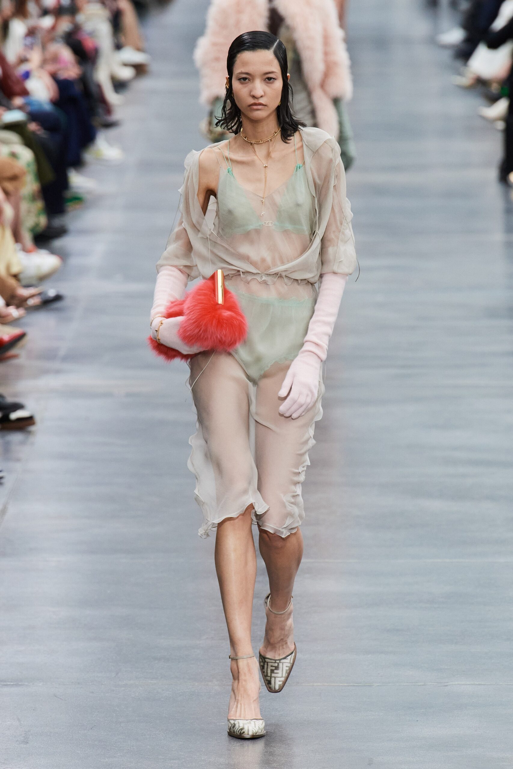 Fendi F/W 22 Look 5