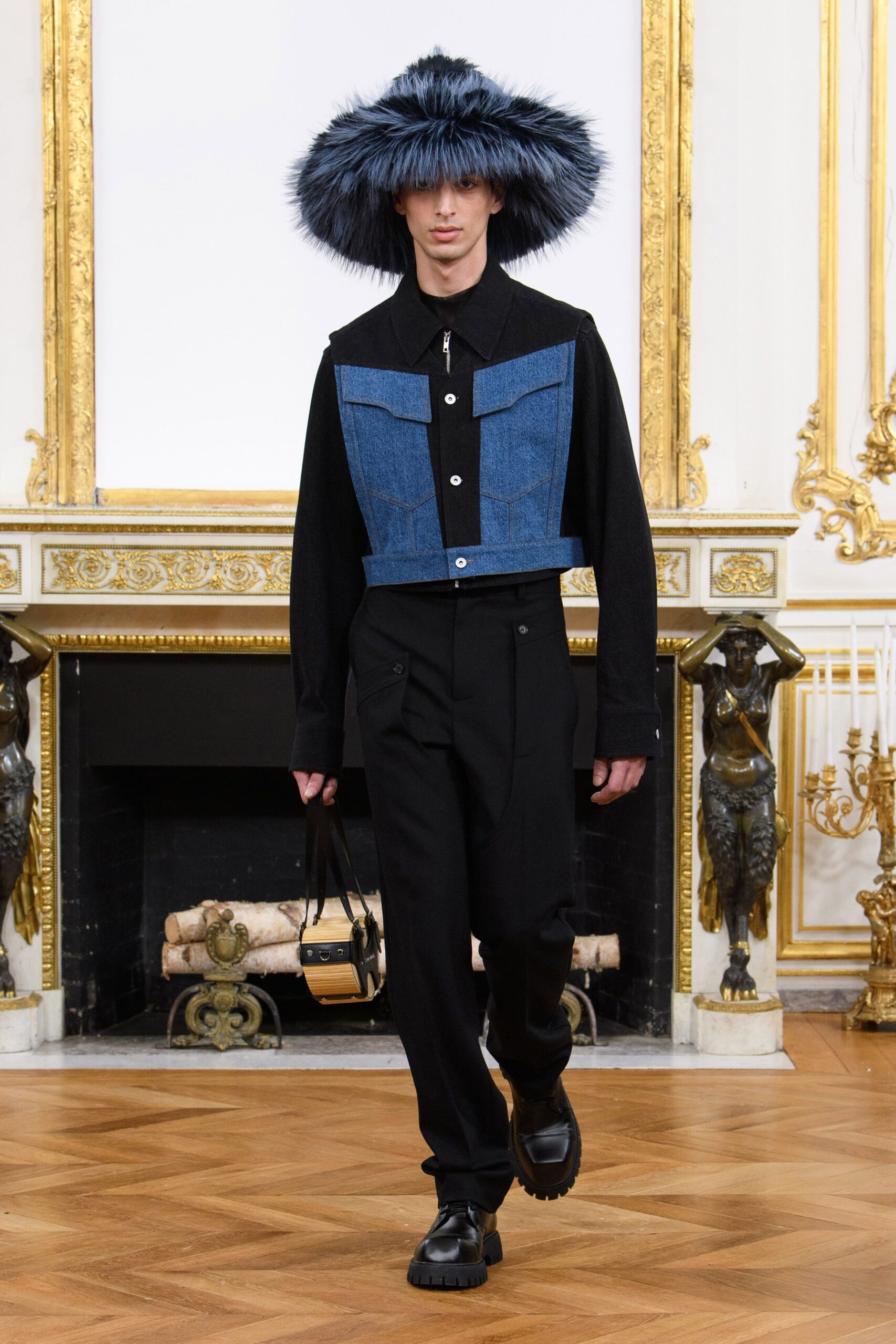 Feng Chen Wang F/W 23 Menswear Look 5