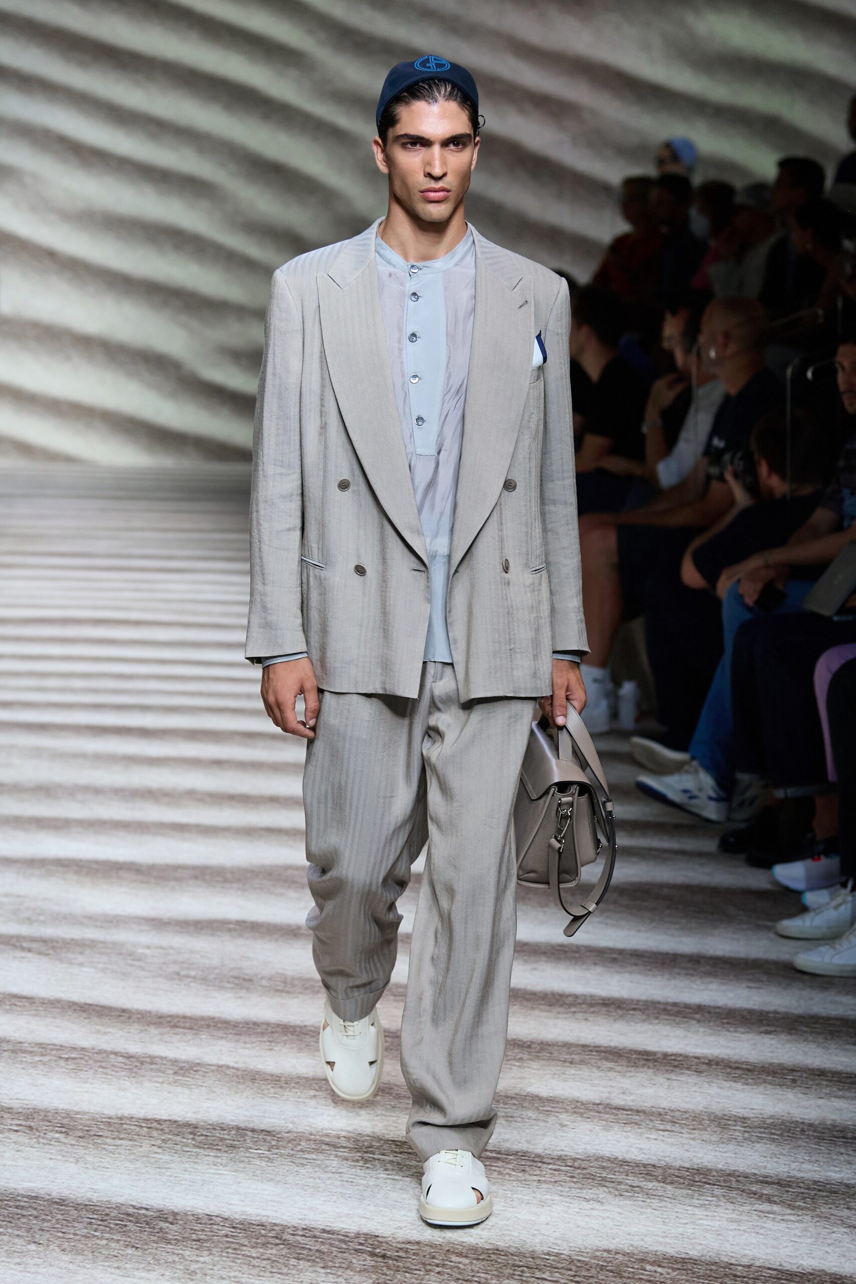 Giorgio Armani S/S 23 Menswear Look 5