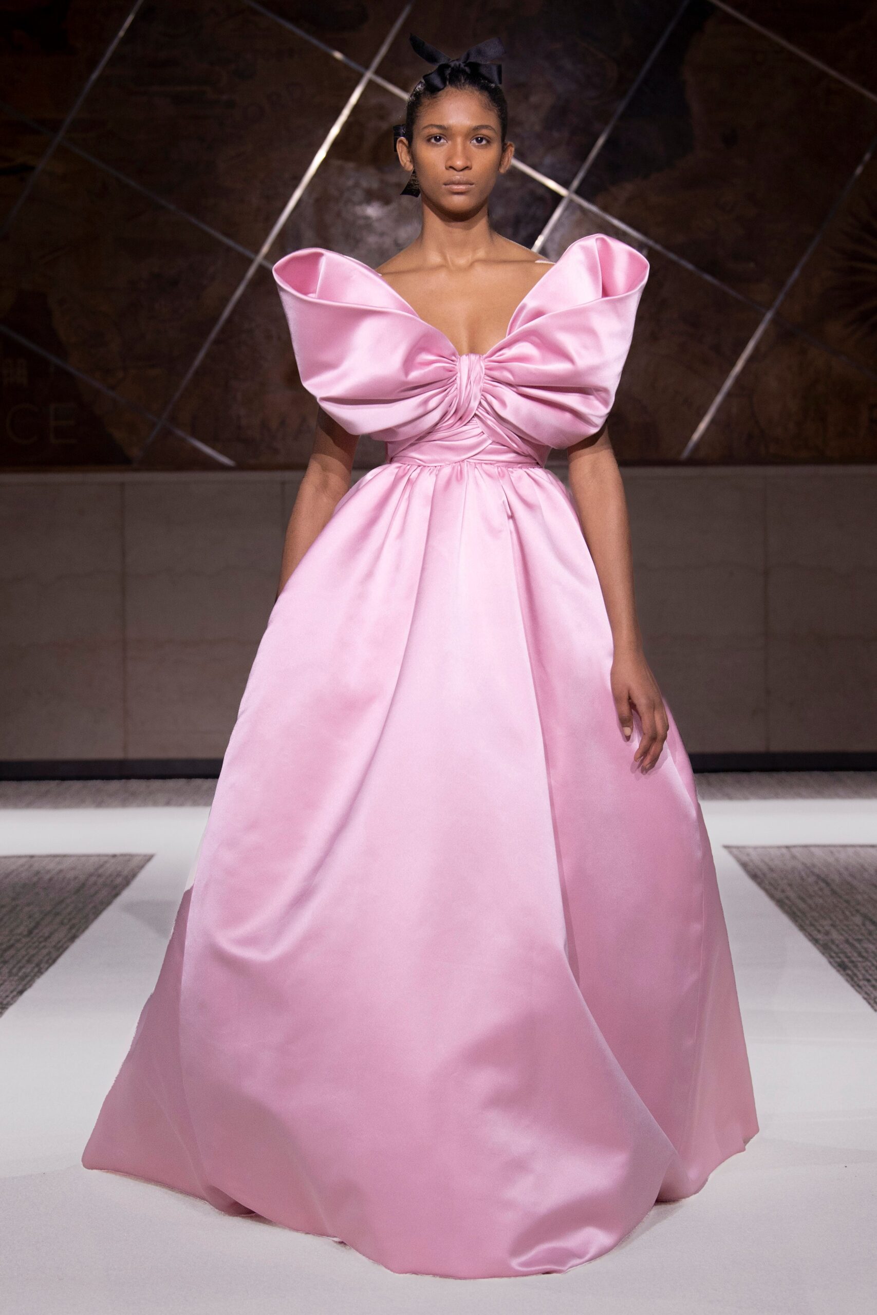 Giambattista Valli S/S 22 Couture Look 6