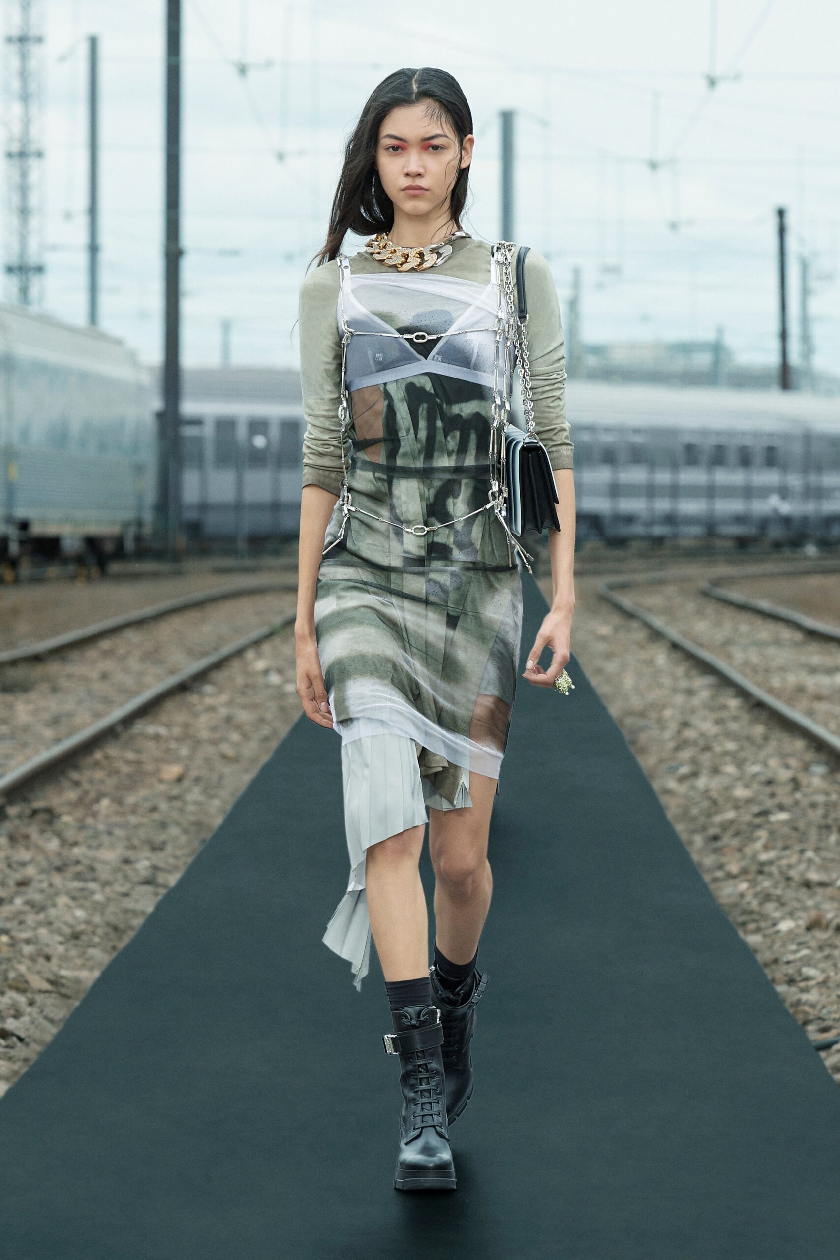 Givenchy Resort 22 Look 6