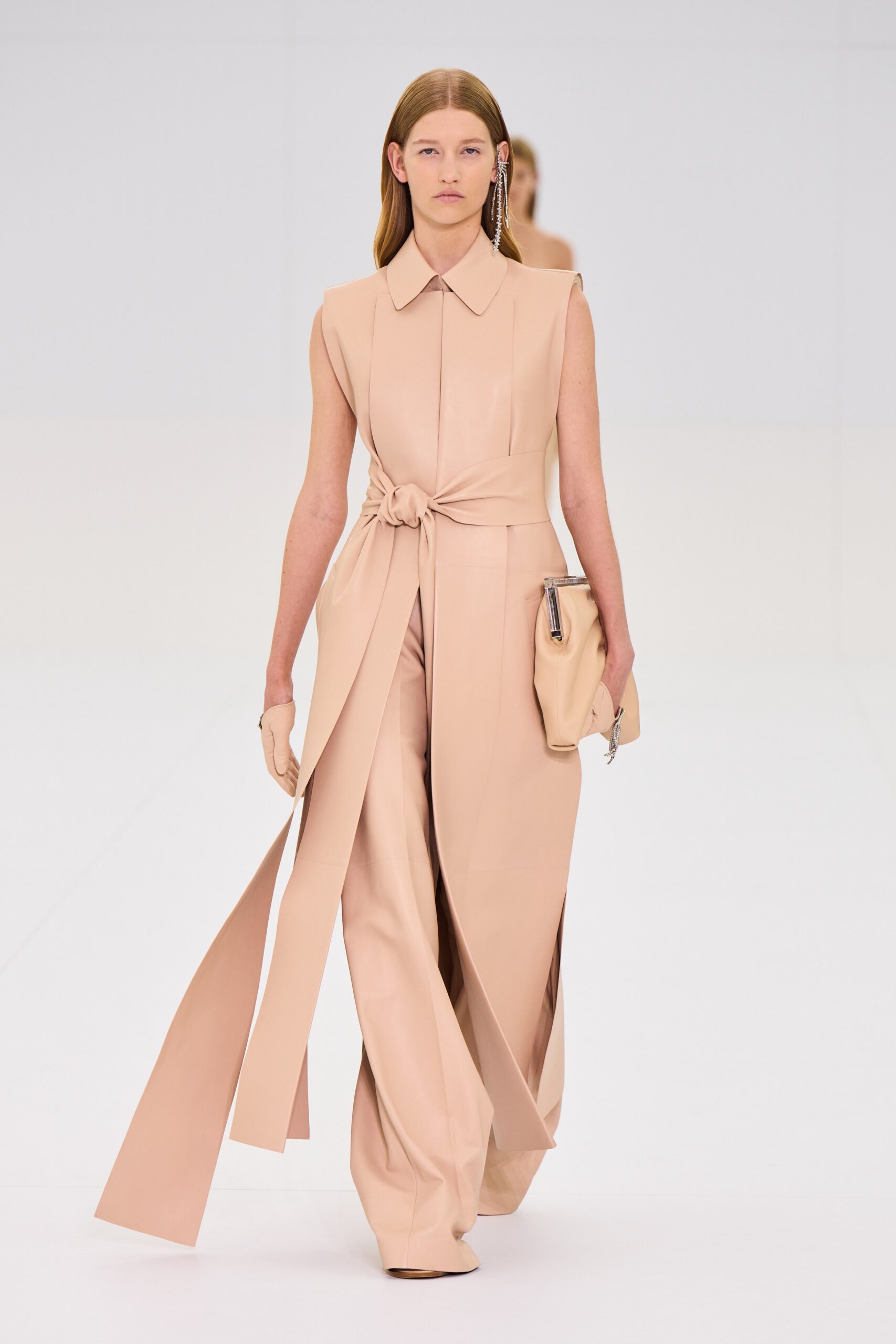 Fendi F/W 22 Couture Look 6