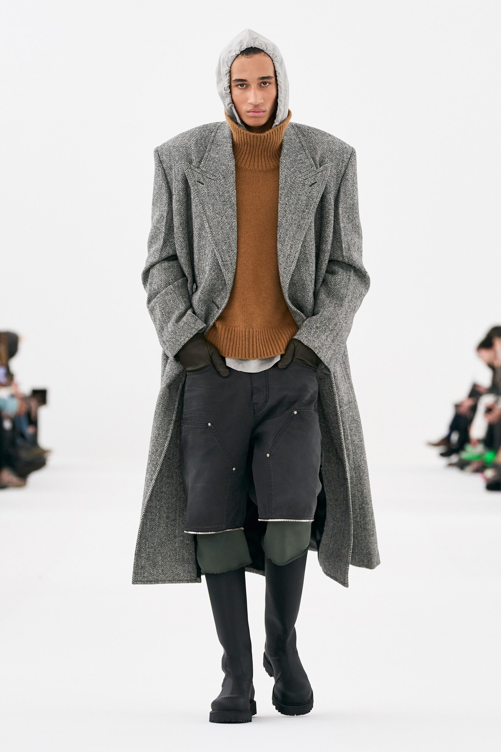 Givenchy F/W 23 Menswear Look 6