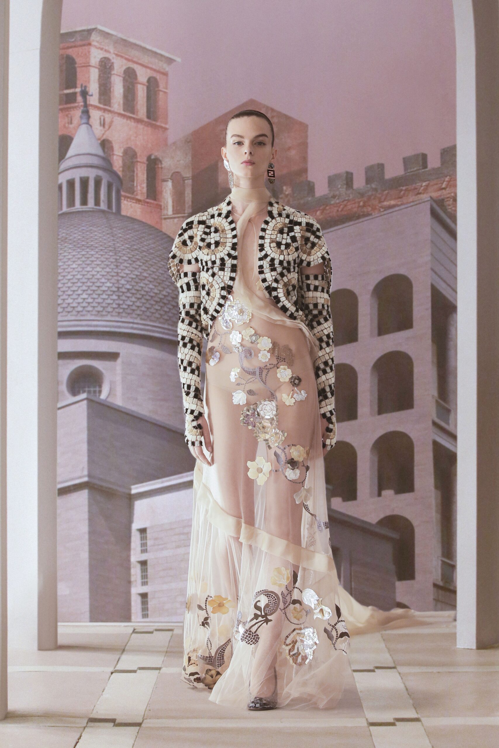 Fendi F/W 21 Couture Look 7