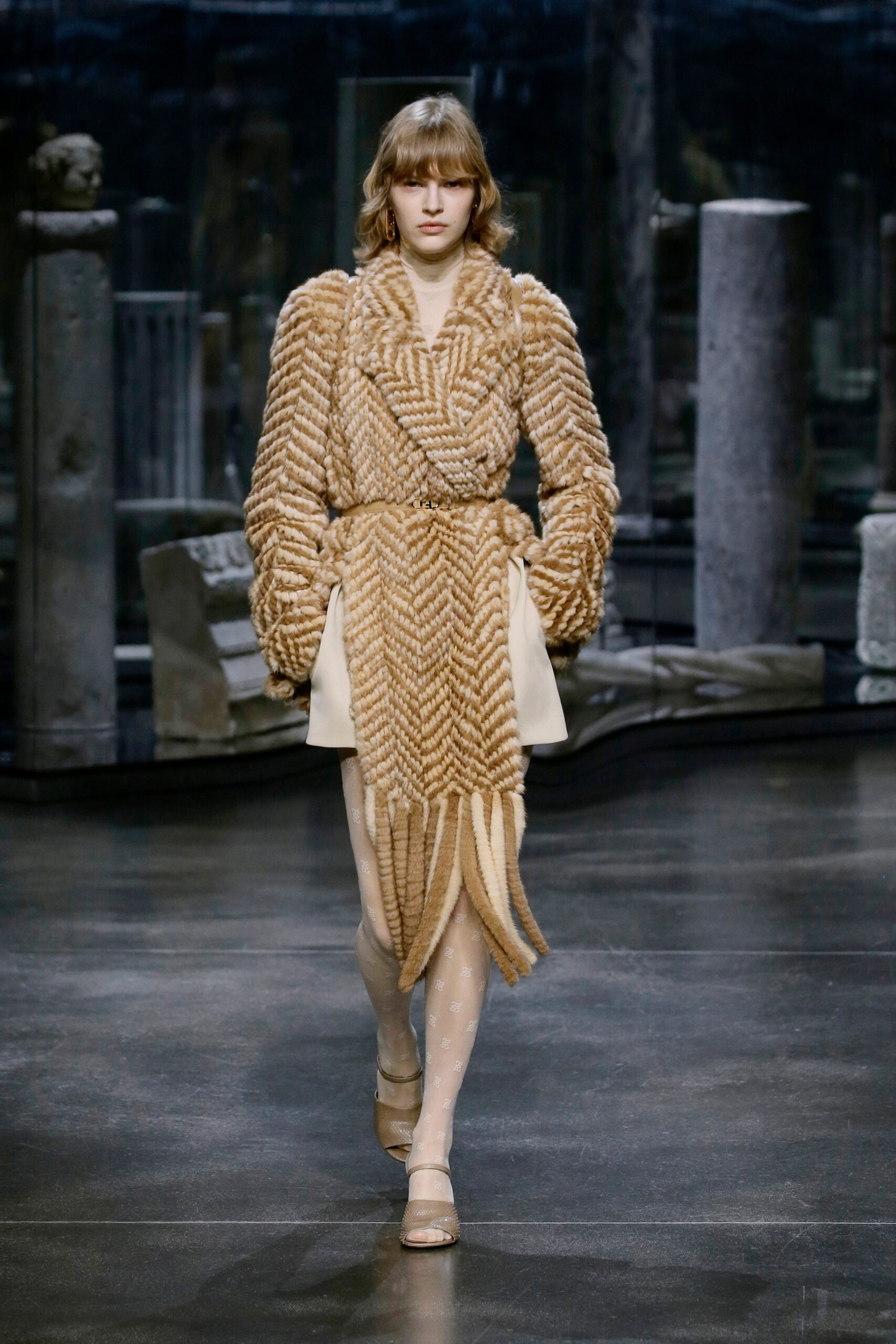 Fendi F/W 21 Look 7