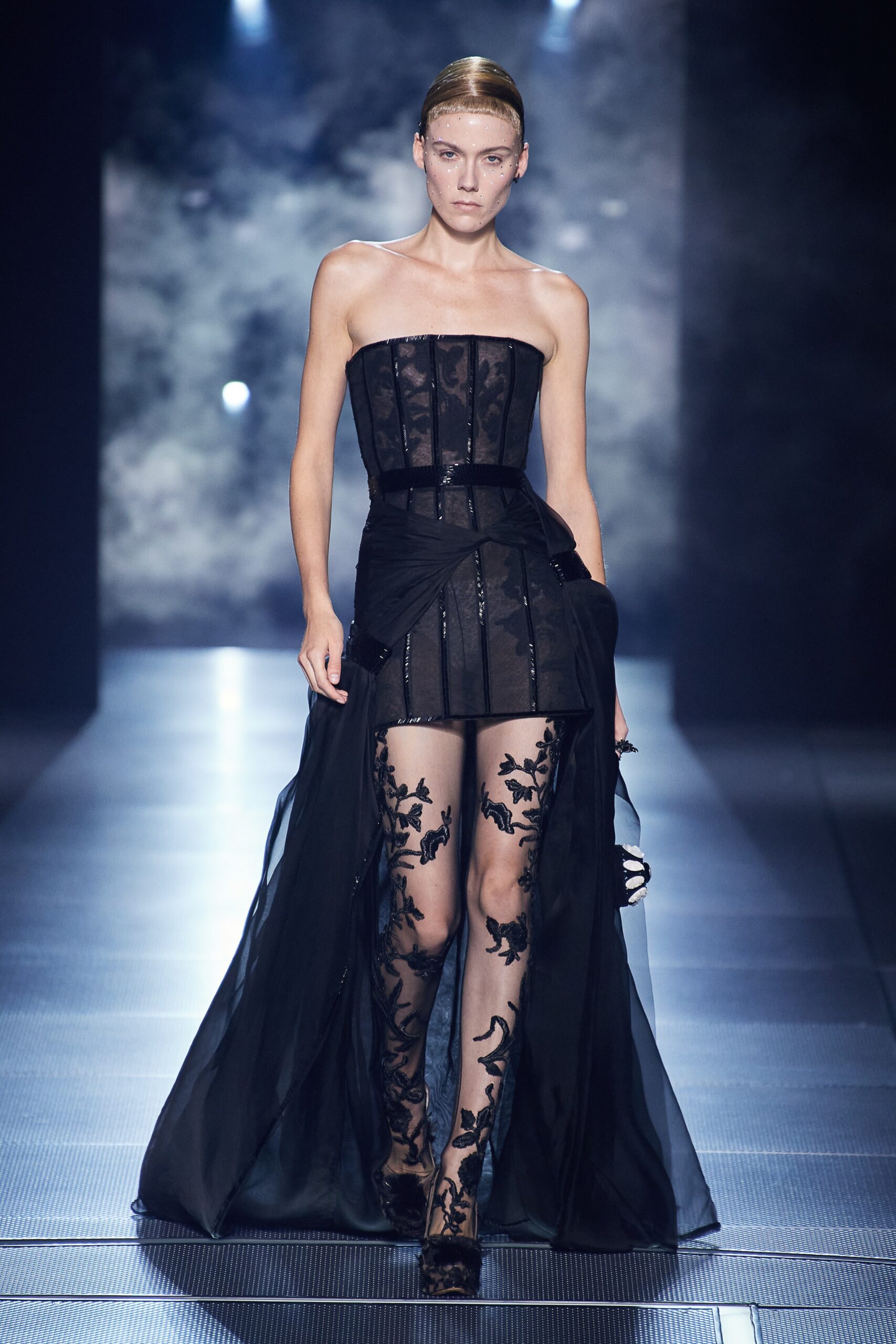 Fendi S/S 22 Couture Look 7